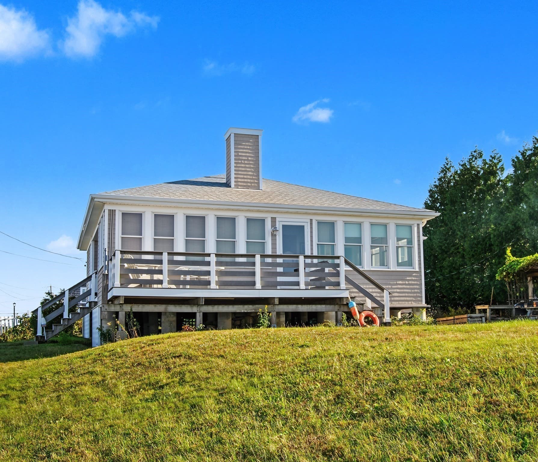 Single Family Residence at 9 Wamsutta St., Fairhaven MA 02719, Fairhaven, photo 2 of 26