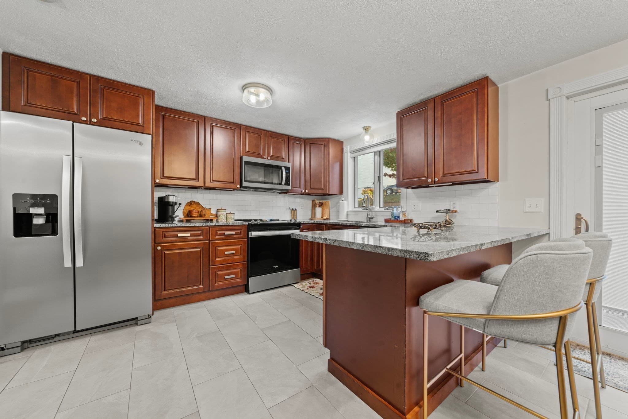 Condominium at 19 Eagan Place # 19, Peabody MA 01960, Peabody, photo 6 of 30