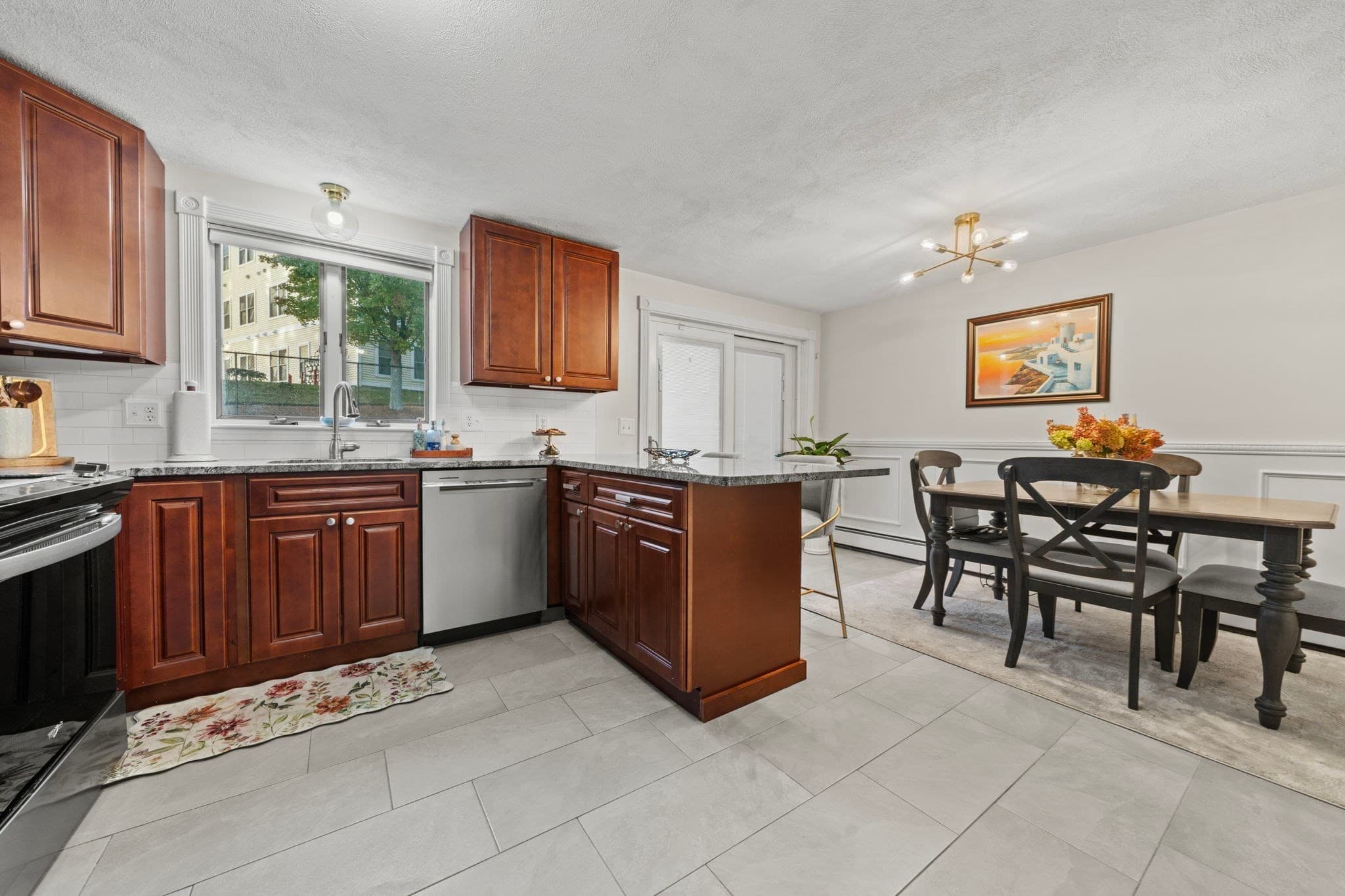 Condominium at 19 Eagan Place # 19, Peabody MA 01960, Peabody, photo 10 of 30