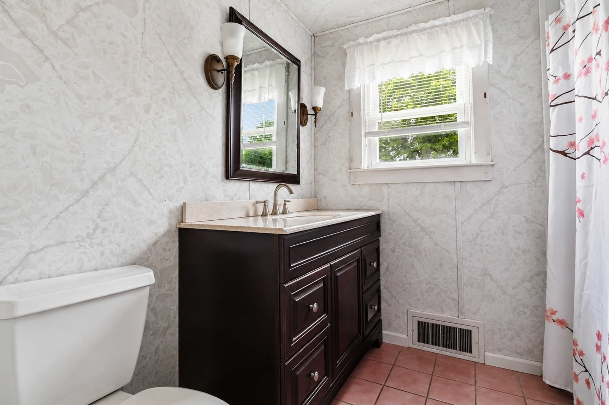 Single Family Residence at 14 Highland Ave, Taunton MA 02780, Taunton, photo 23 of 42
