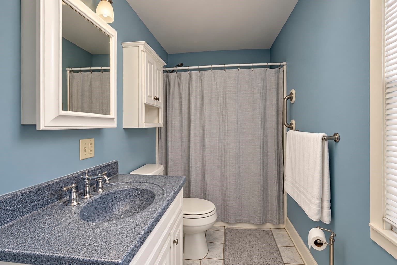 2 Family - 2 Units Up/Down at 76 Atlantic St, New Bedford MA 02740, New Bedford, photo 19 of 23