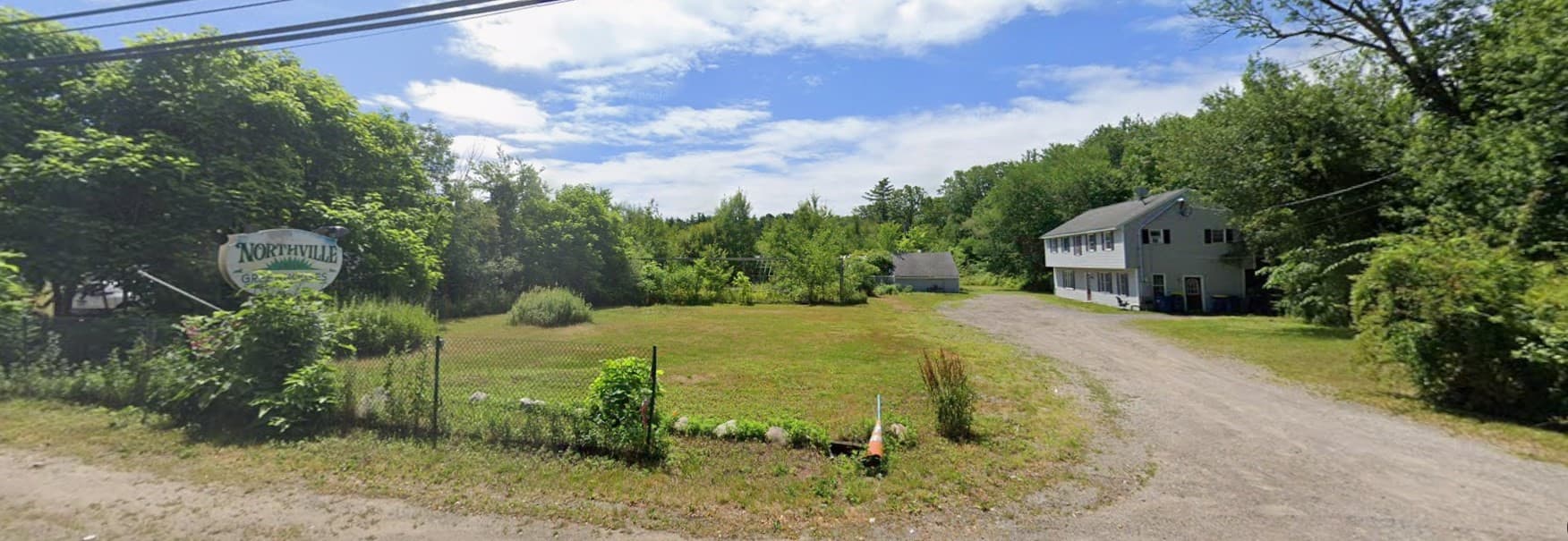 37 Oak St, East Bridgewater MA 02333