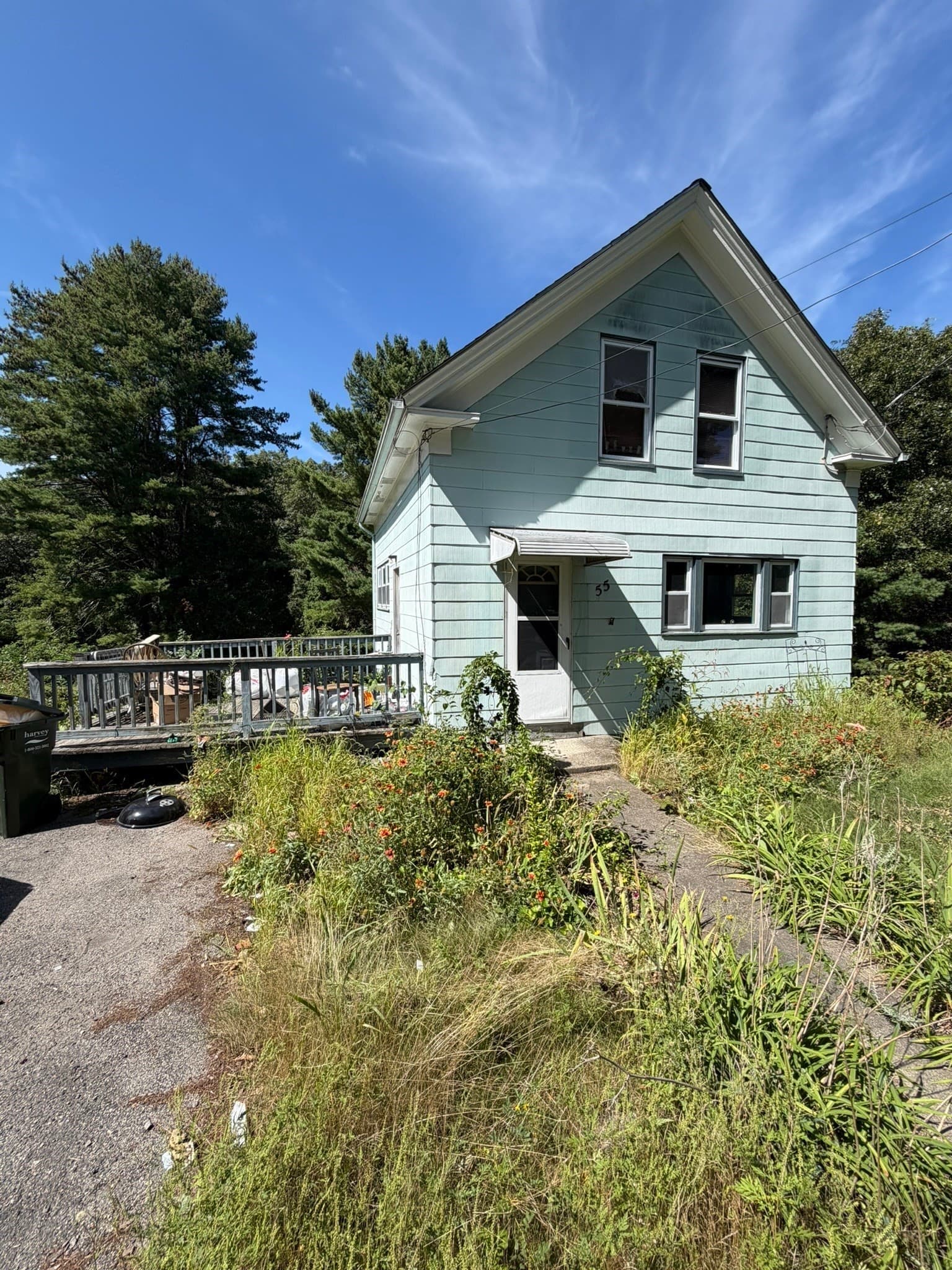 55 Greene St, Hopedale MA 01747
