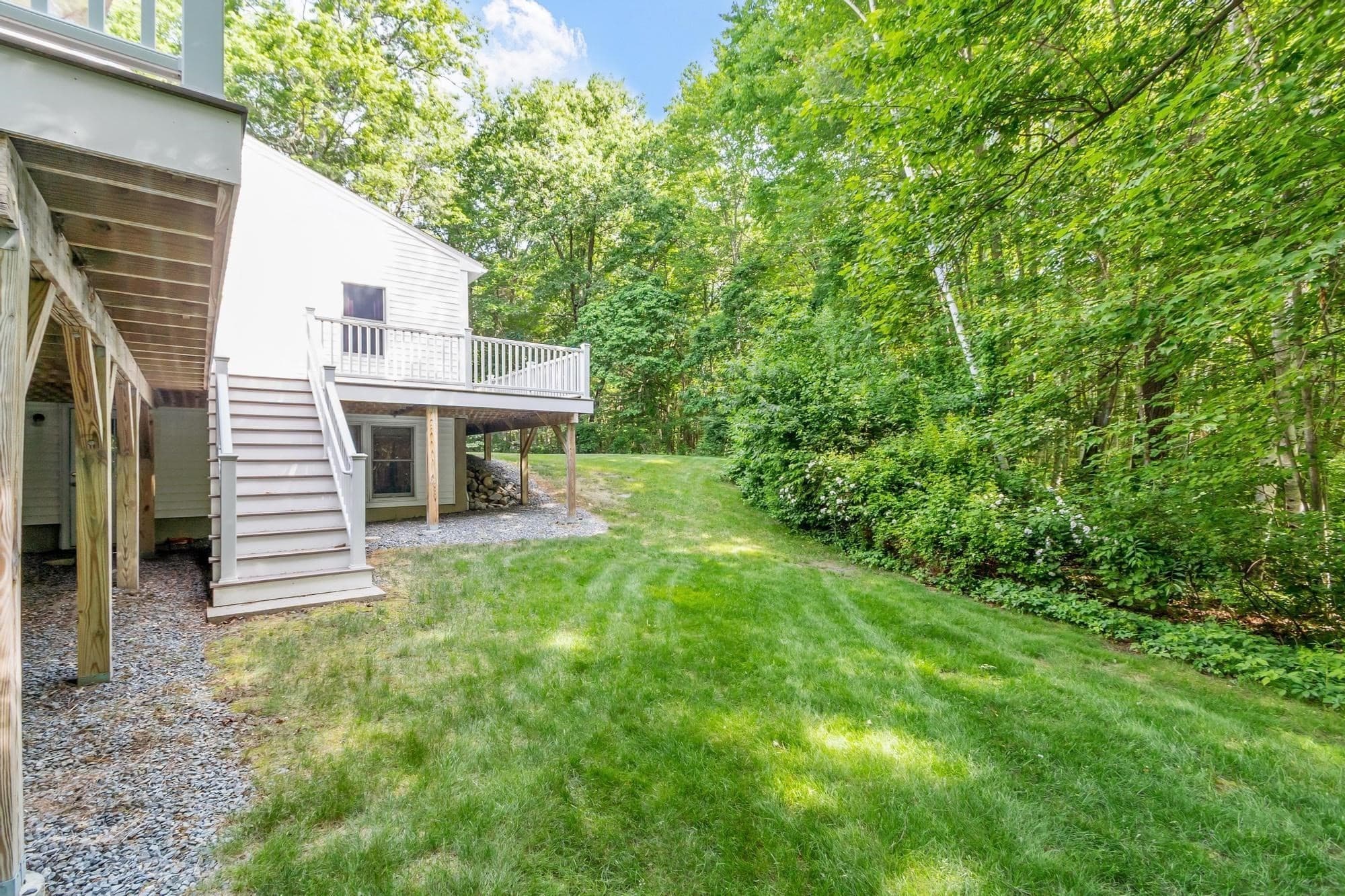 Single Family Residence at 47 Sequoia Dr, Tyngsborough MA 01879, Tyngsborough, photo 7 of 42