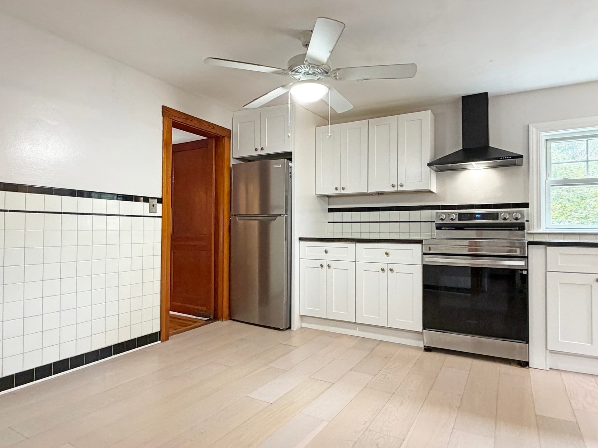 Apartment at 75-77 Dale St # 77, Waltham MA 02451, photo 11 of 21