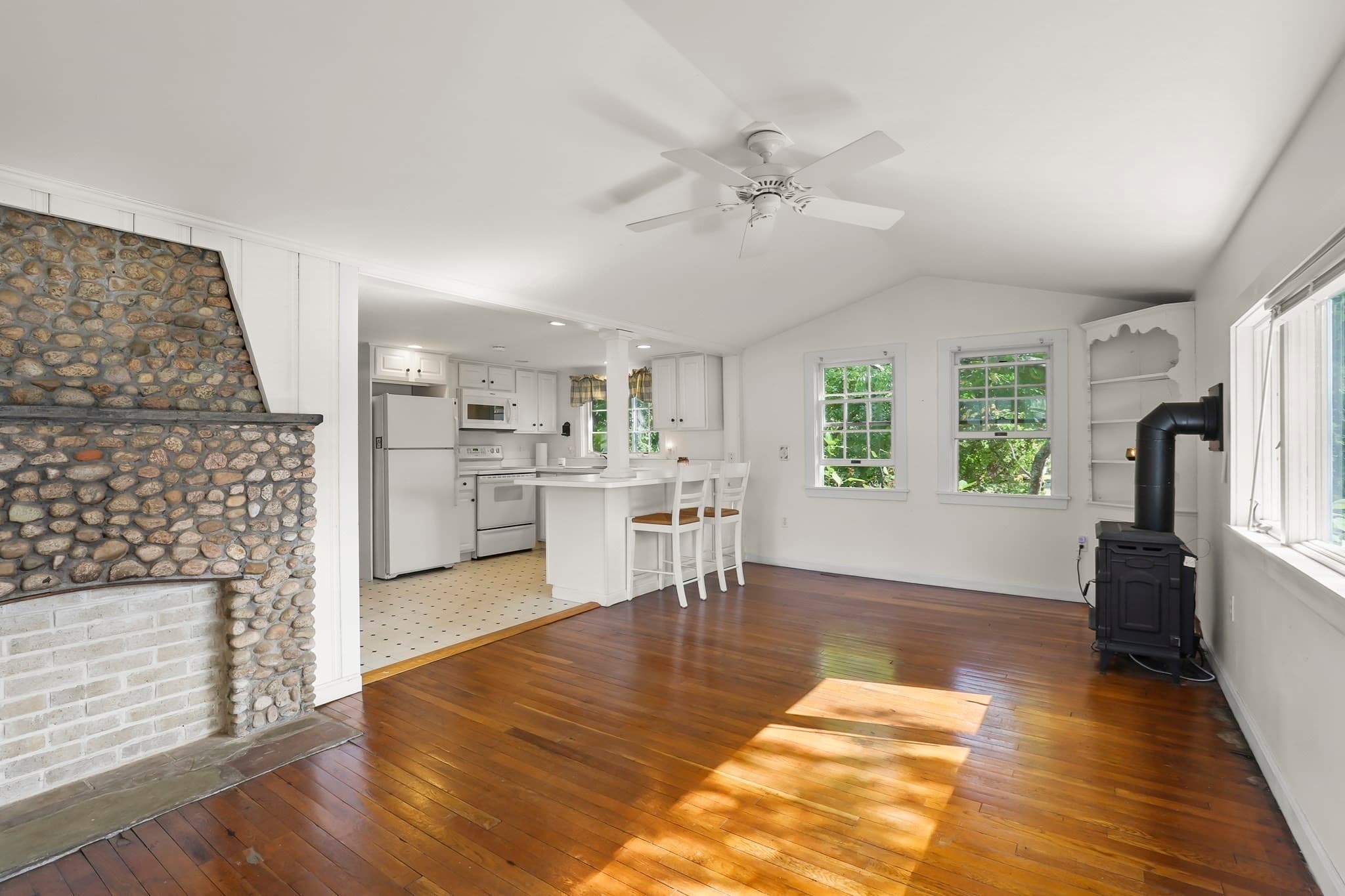Single Family Residence at 40B East Blvd, Wareham MA 02558, Wareham, photo 8 of 39