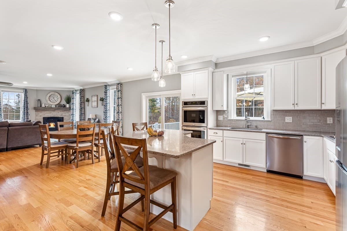 Single Family Residence at 705 County St, Seekonk MA 02771, Seekonk, photo 6 of 35