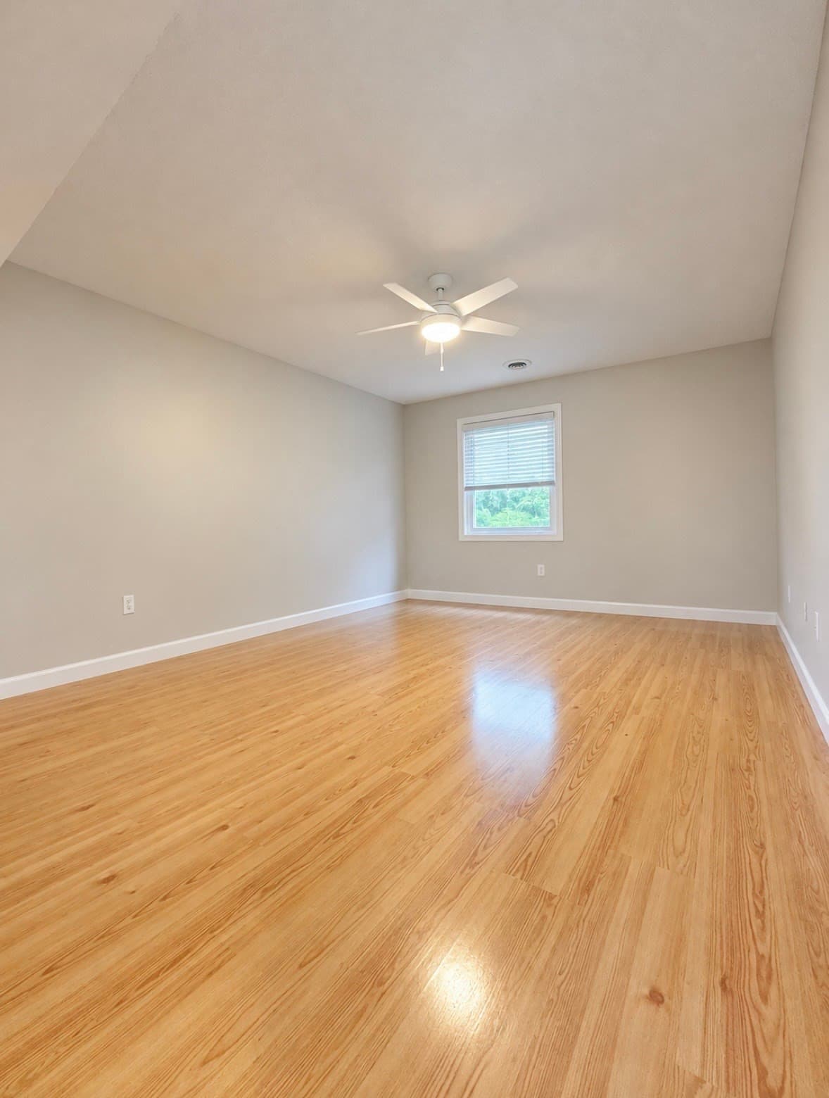 Condominium at 225 Shove St # B5, Fall River MA 02724, Fall River, photo 6 of 14