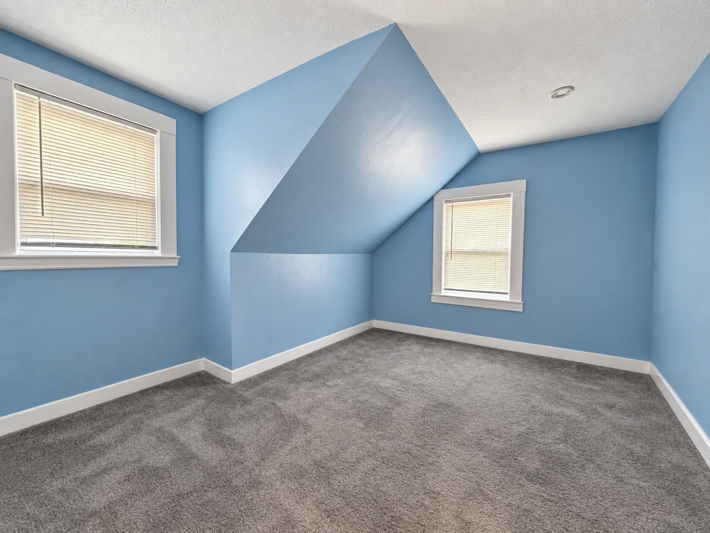 Single Family Residence at 126 Pine Hill Cir, Waltham MA 02451, photo 11 of 28