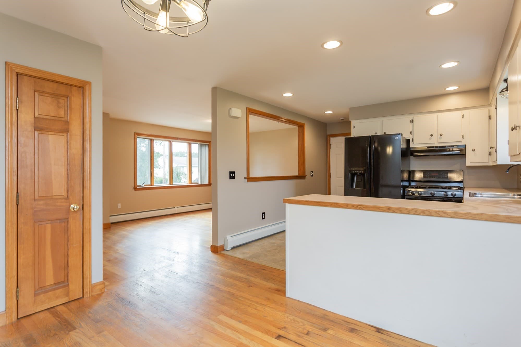 Single Family Residence at 26 Midland Rd, Somerset MA 02726, Somerset, photo 12 of 28