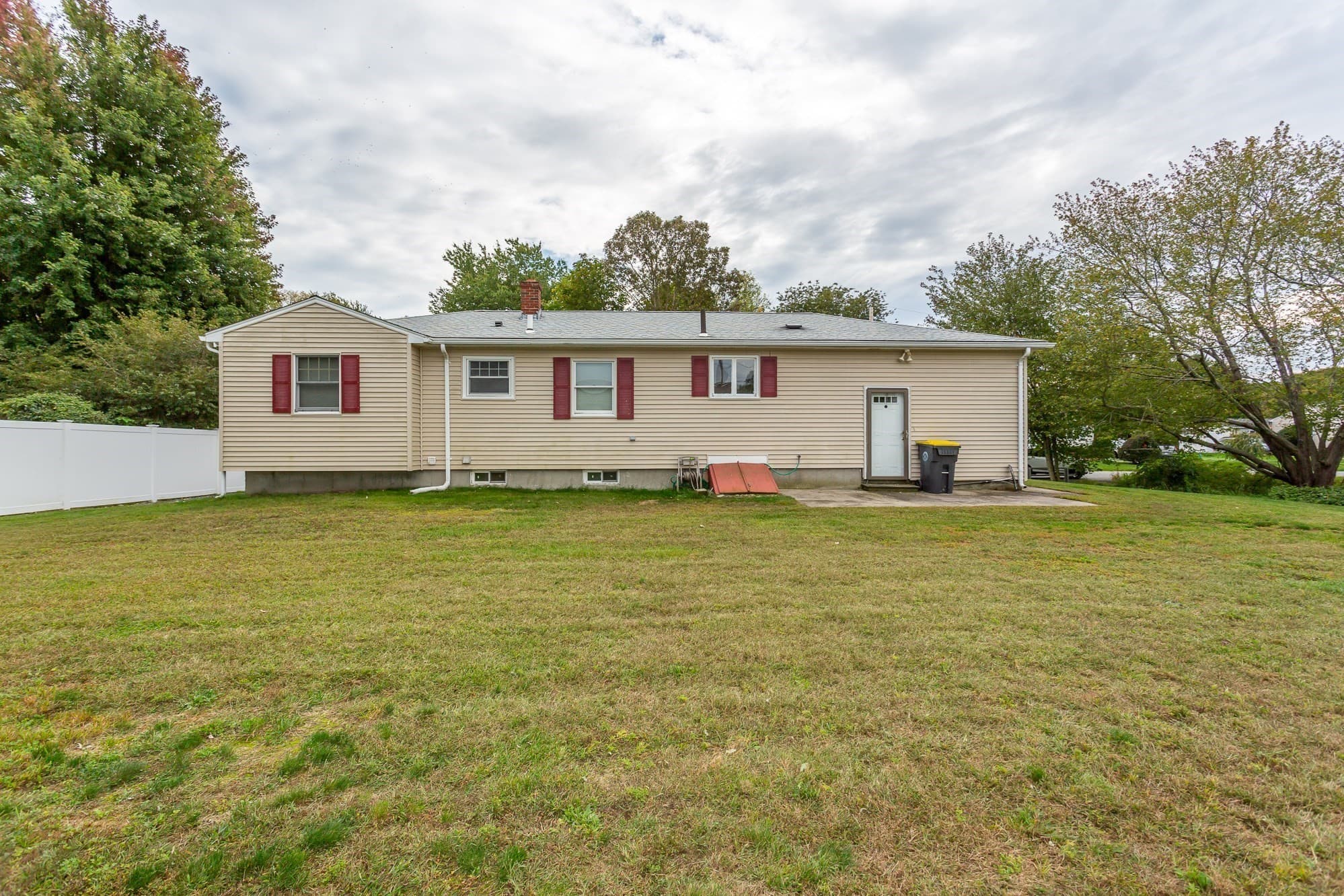 Single Family Residence at 26 Midland Rd, Somerset MA 02726, Somerset, photo 5 of 28