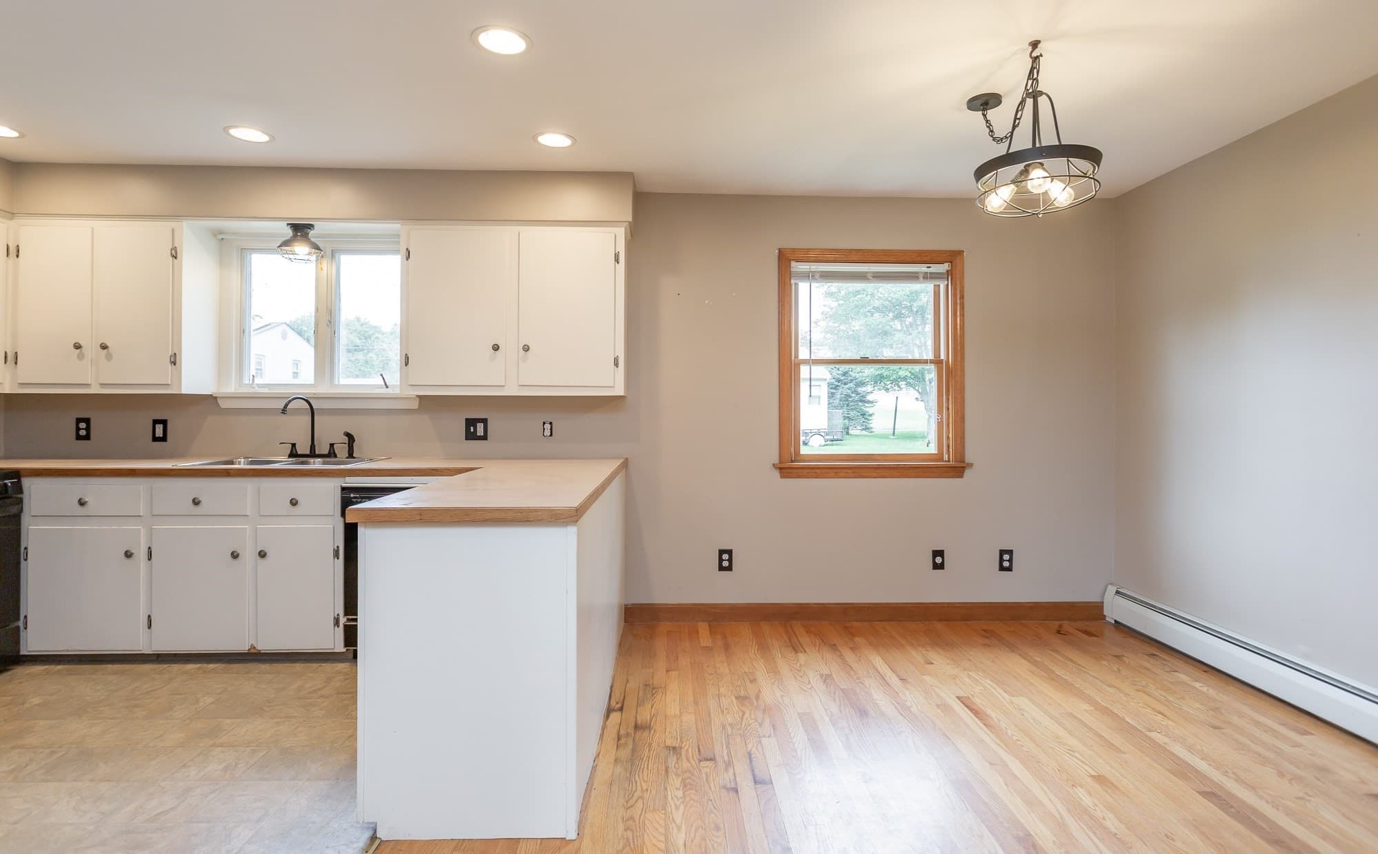Single Family Residence at 26 Midland Rd, Somerset MA 02726, Somerset, photo 9 of 28