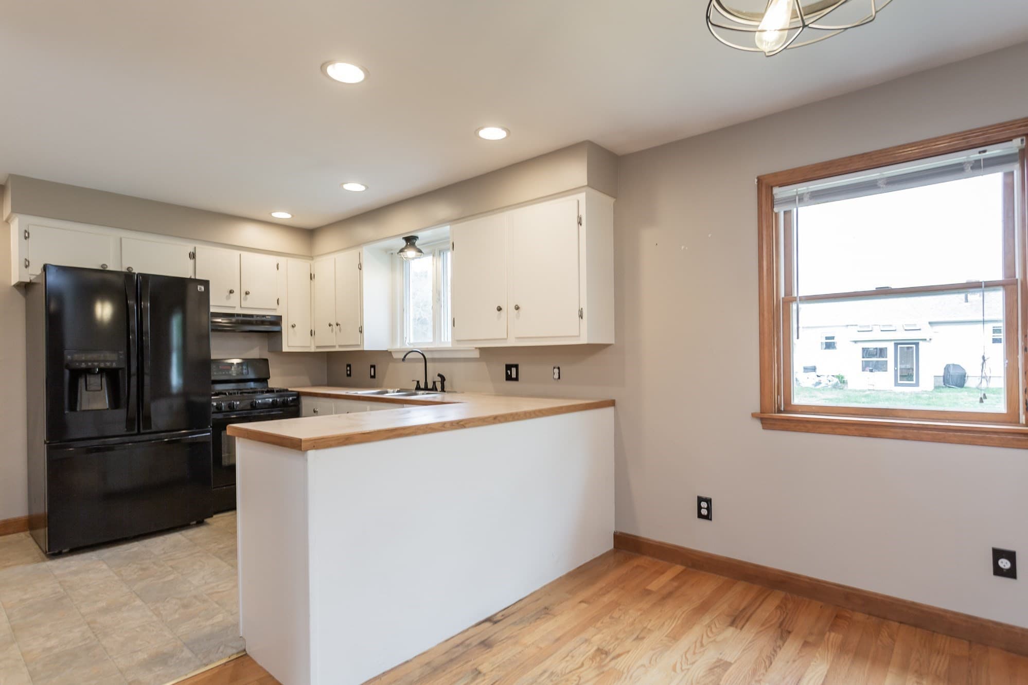 Single Family Residence at 26 Midland Rd, Somerset MA 02726, Somerset, photo 10 of 28
