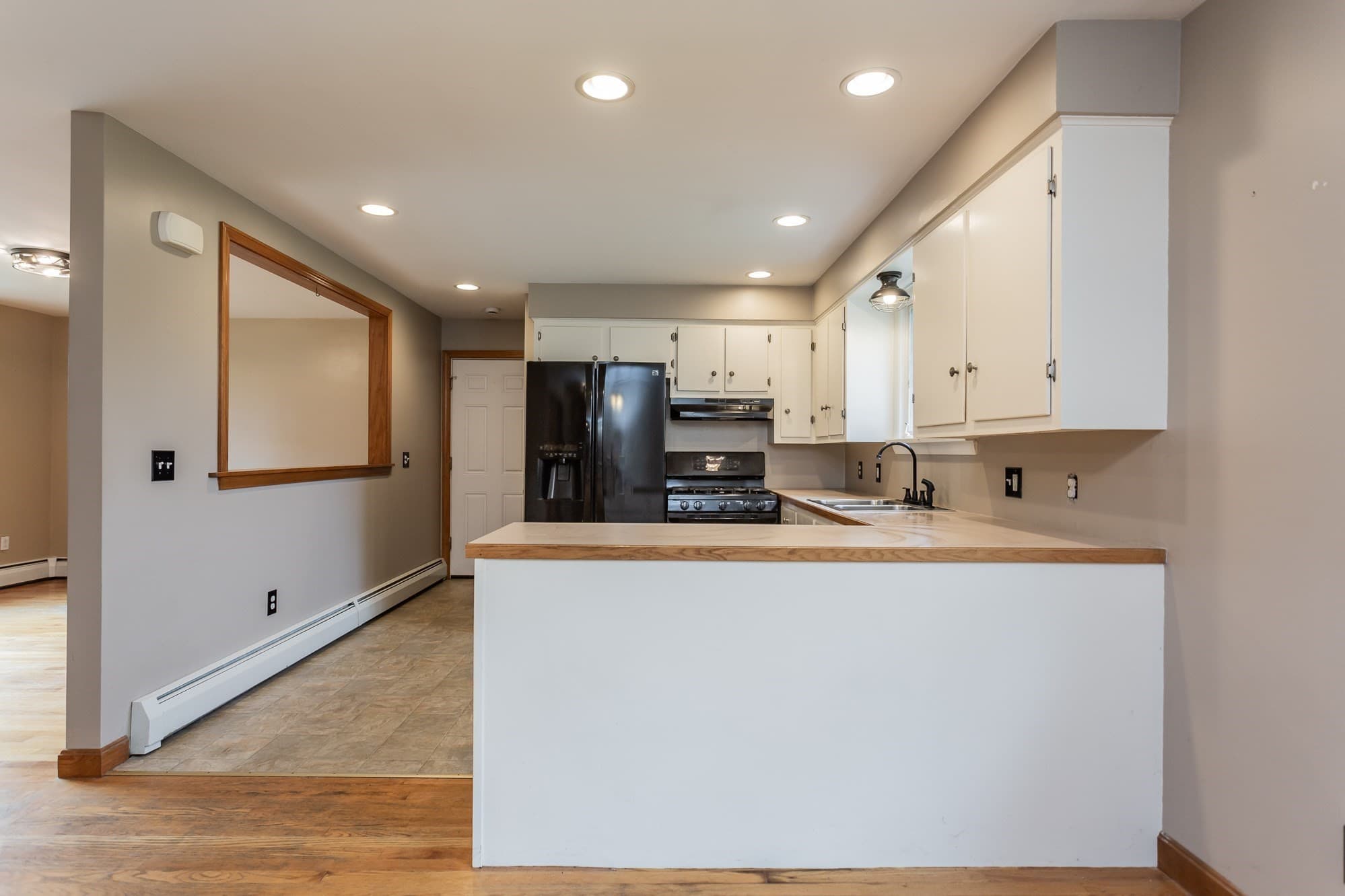 Single Family Residence at 26 Midland Rd, Somerset MA 02726, Somerset, photo 11 of 28