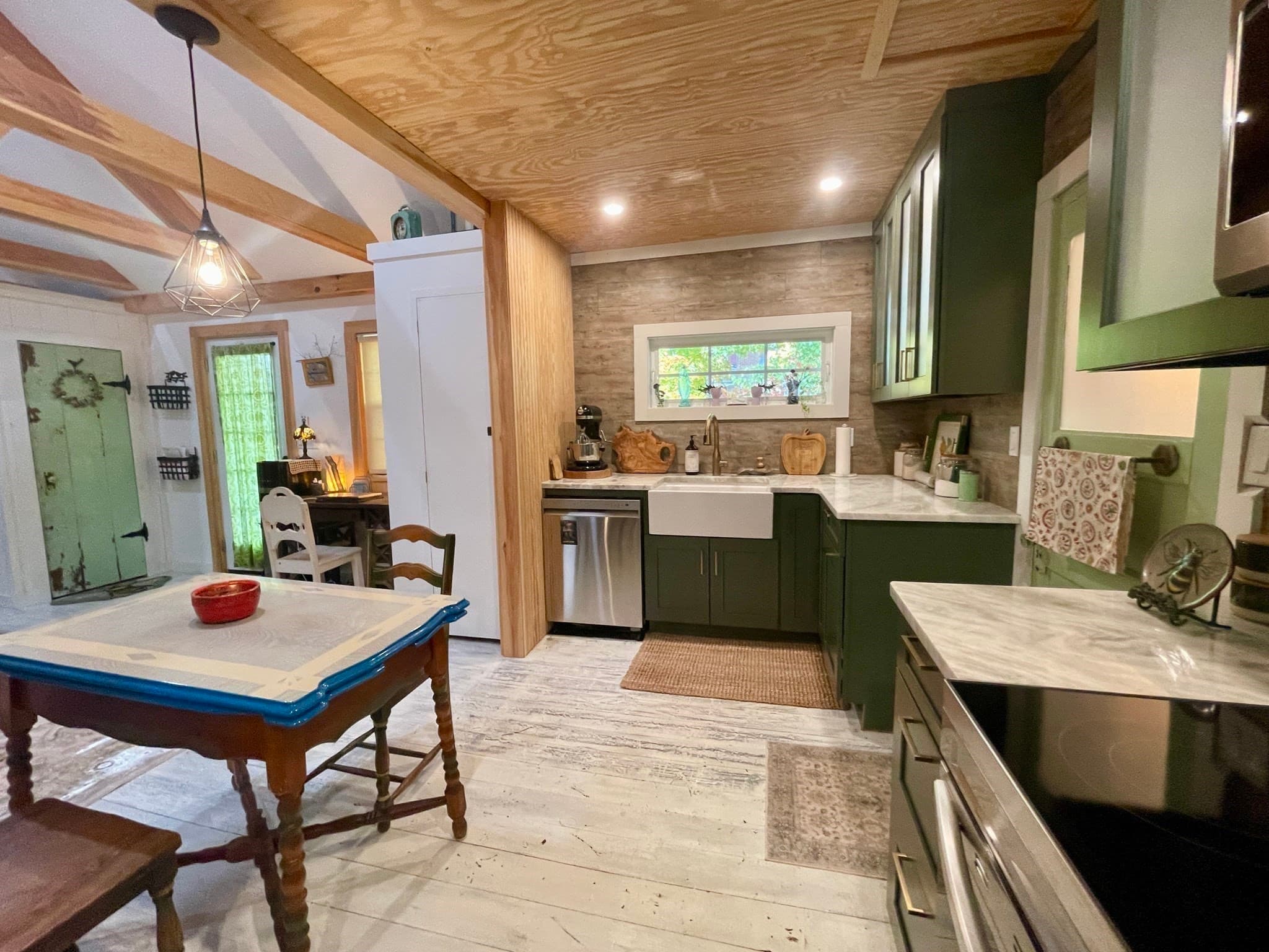 Single Family Residence at 5 Lakeshore Dr, Wales MA 01081, Wales, photo 6 of 33