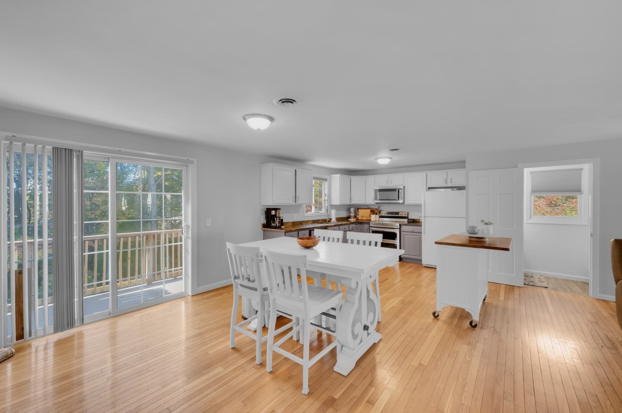 Condominium at 29 Mahogany Run # 29, Leominster MA 01453, Leominster, photo 2 of 24