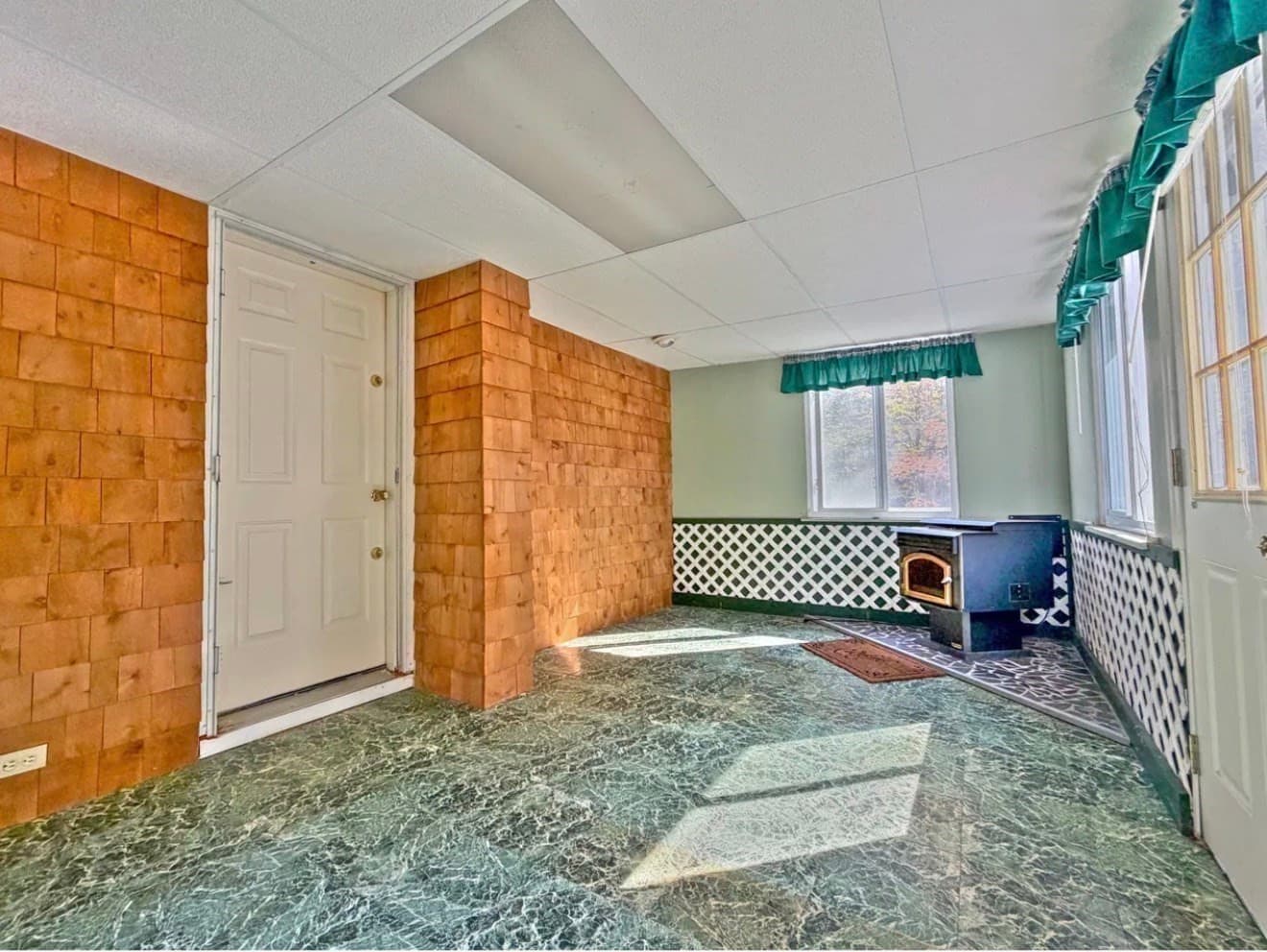 Mobile Home at 403 Tully Rd, Orange MA 01364, Orange, photo 16 of 30