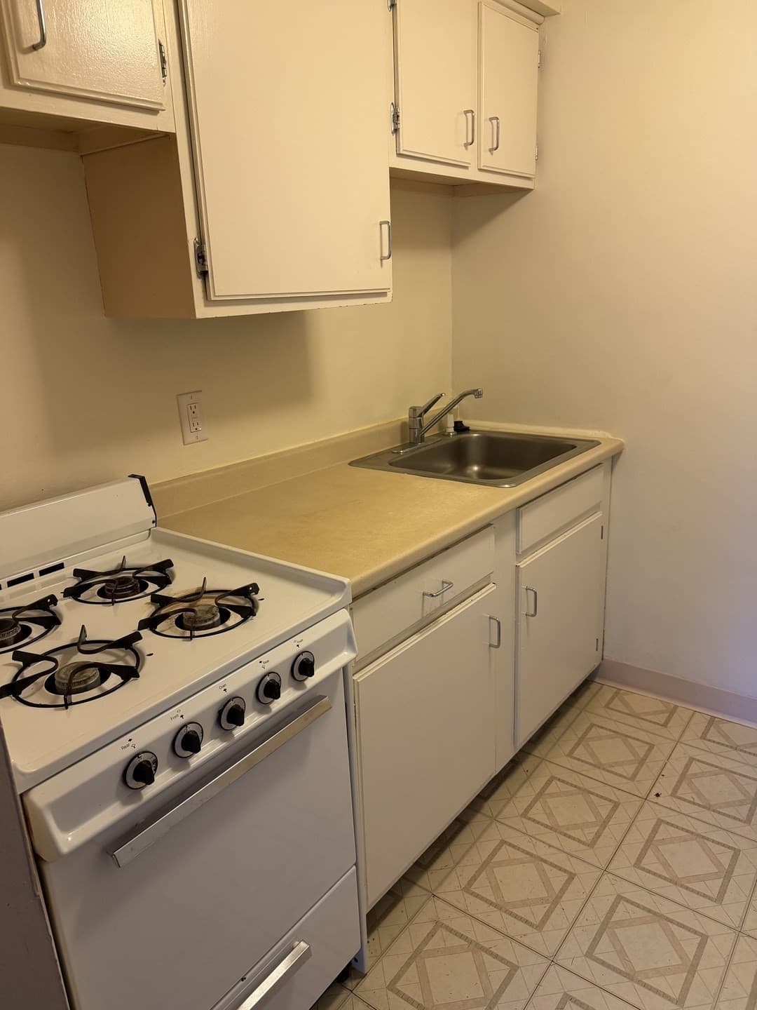 Condominium at 164 Beacon St, Boston MA 02116, Boston, photo 9 of 12