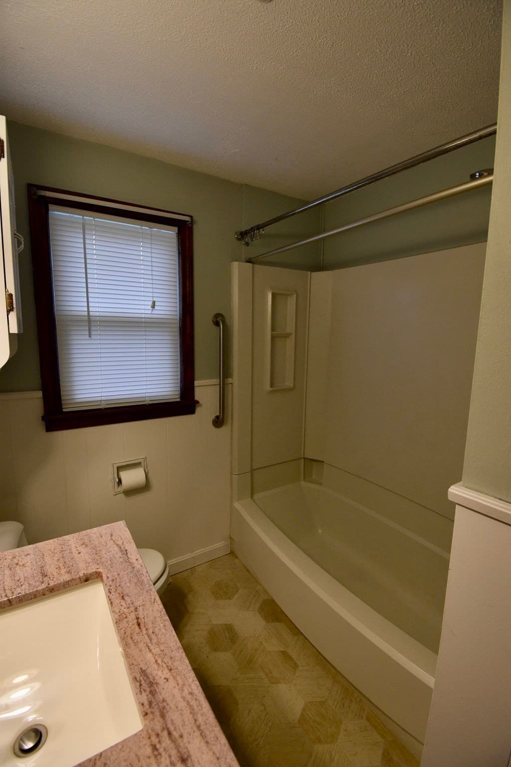 Single Family Residence at 64 Poplar St, Chicopee MA 01013, Chicopee, photo 9 of 24
