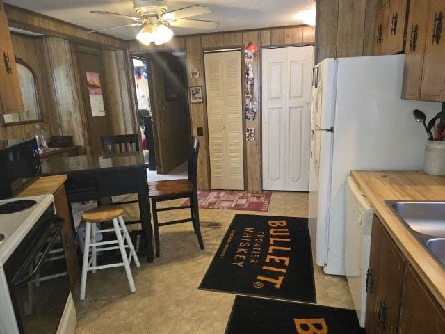 Mobile Home at 39-9 South Meadow Village Rd, Carver MA 02330, Carver, photo 13 of 26
