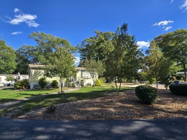 Mobile Home at 39-9 South Meadow Village Rd, Carver MA 02330, Carver, photo 7 of 26