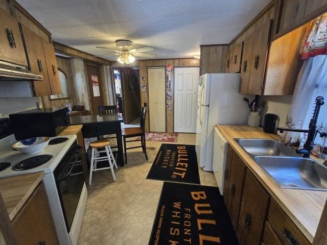 Mobile Home at 39-9 South Meadow Village Rd, Carver MA 02330, Carver, photo 14 of 26