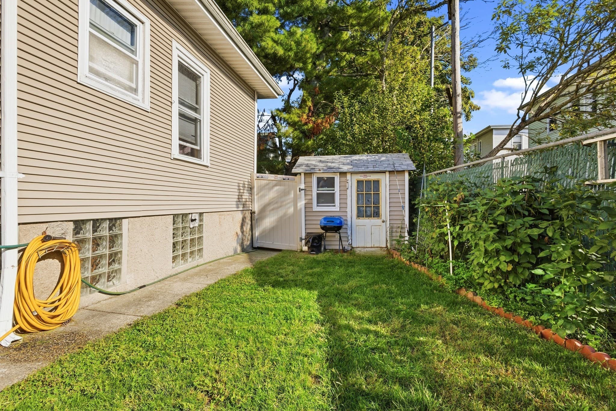 Single Family Residence at 58 Lombard St, New Bedford MA 02740, New Bedford, photo 21 of 22