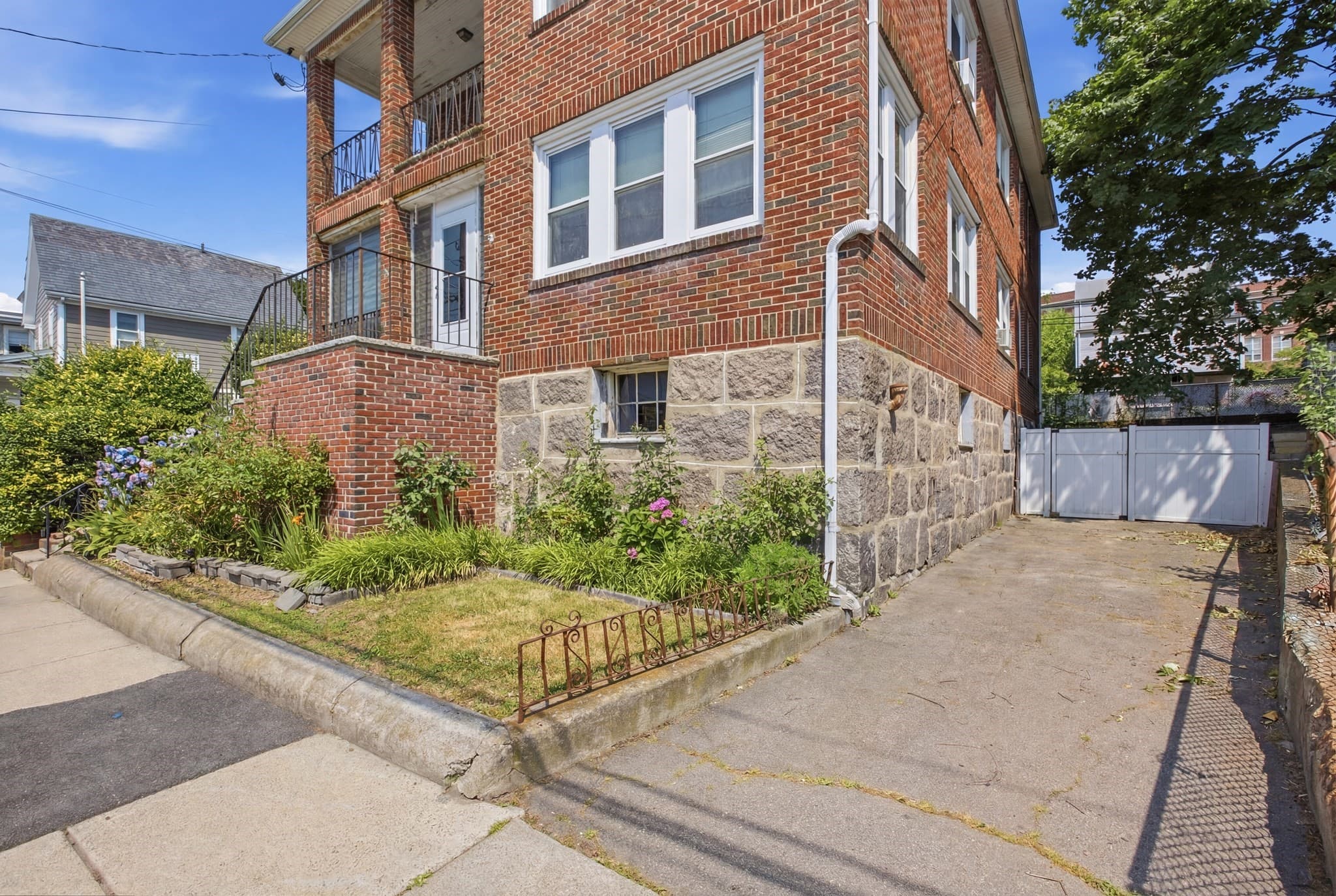 Multi Family at 38-40 Franconia St, Boston MA 02122, Boston, photo 35 of 42