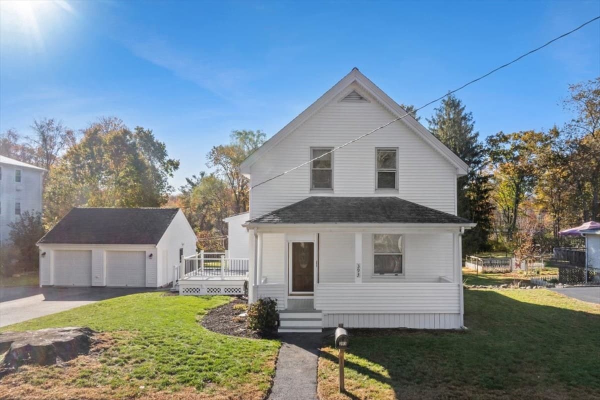 393 Purchase St, Easton MA 02375
