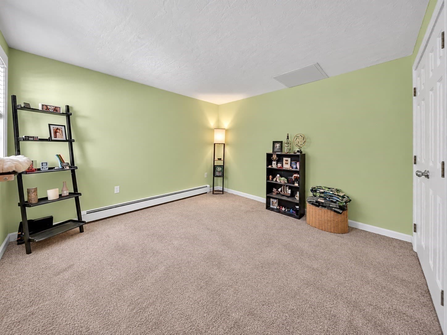 Condominium at 25 Bayberry Dr # 25, Worcester MA 01607, Worcester, photo 16 of 26