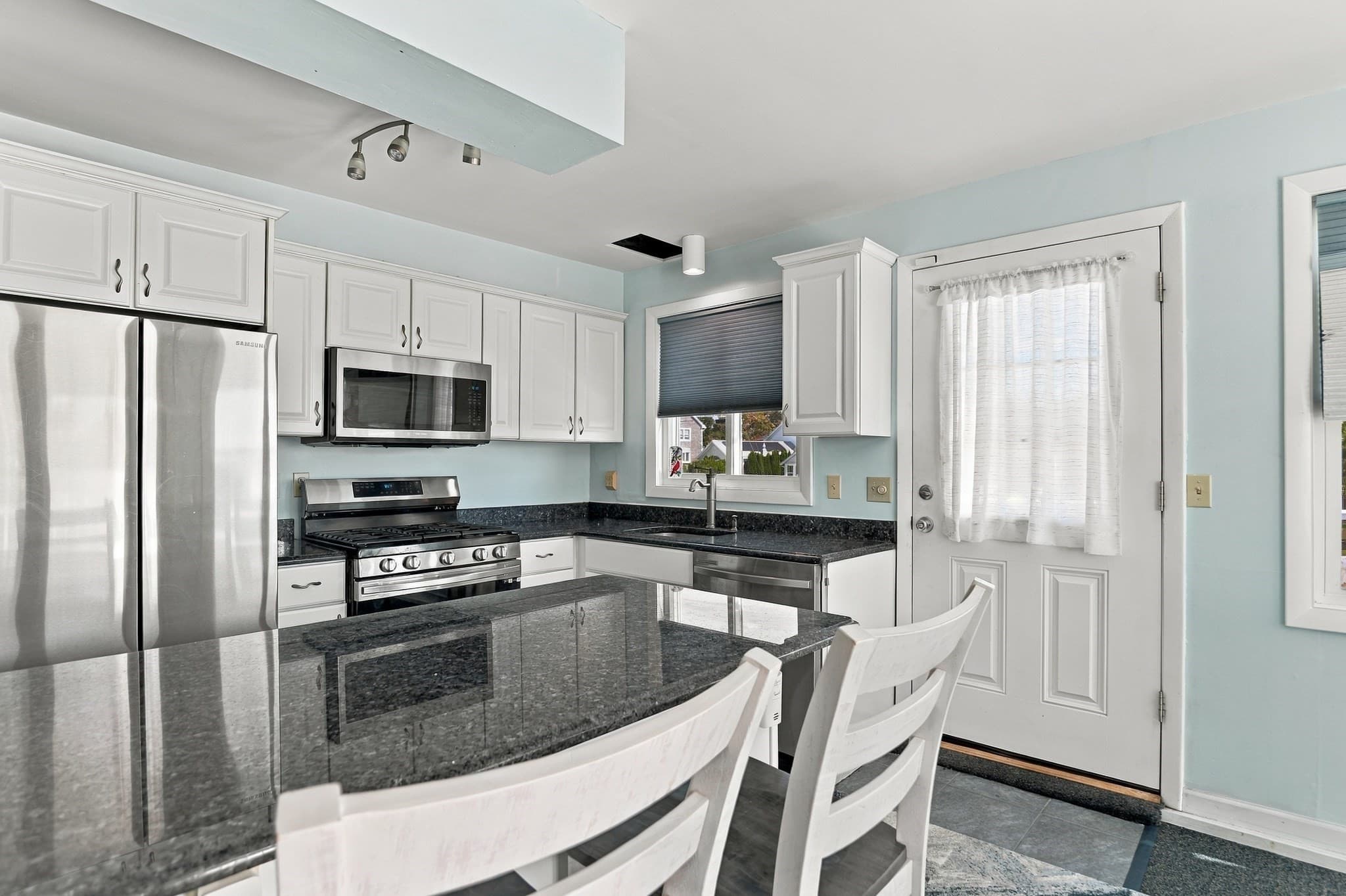 Single Family Residence at 5 Bayview Ave, Fairhaven MA 02719, Fairhaven, photo 22 of 42