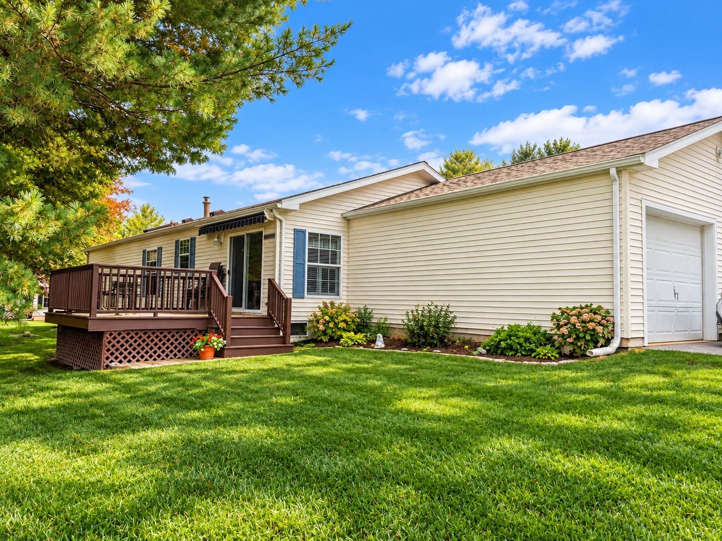 Single Family Residence at 301 Blueberry Circle, Middleboro MA 02346, Middleboro, photo 2 of 12