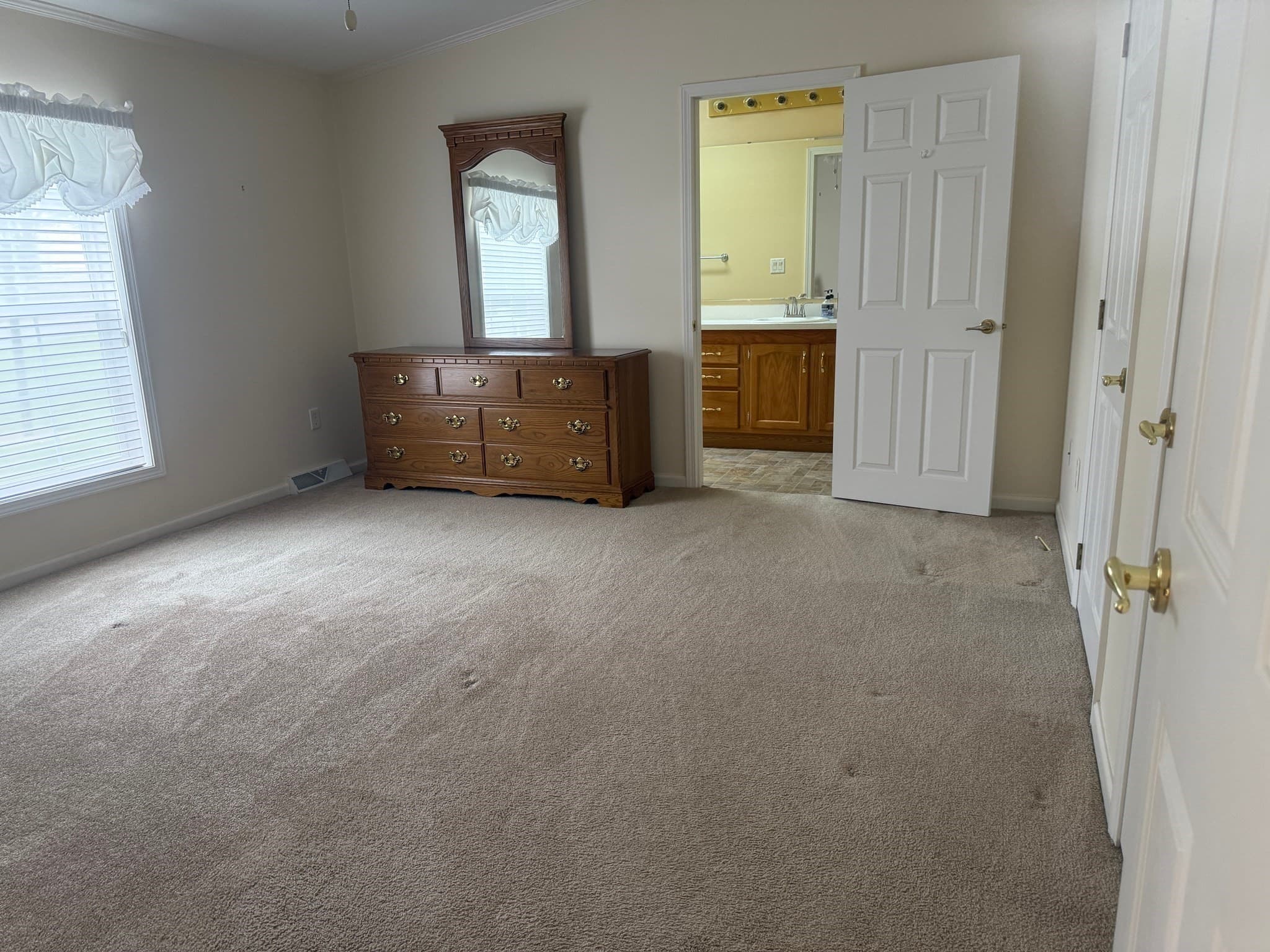Single Family Residence at 301 Blueberry Circle, Middleboro MA 02346, Middleboro, photo 3 of 12