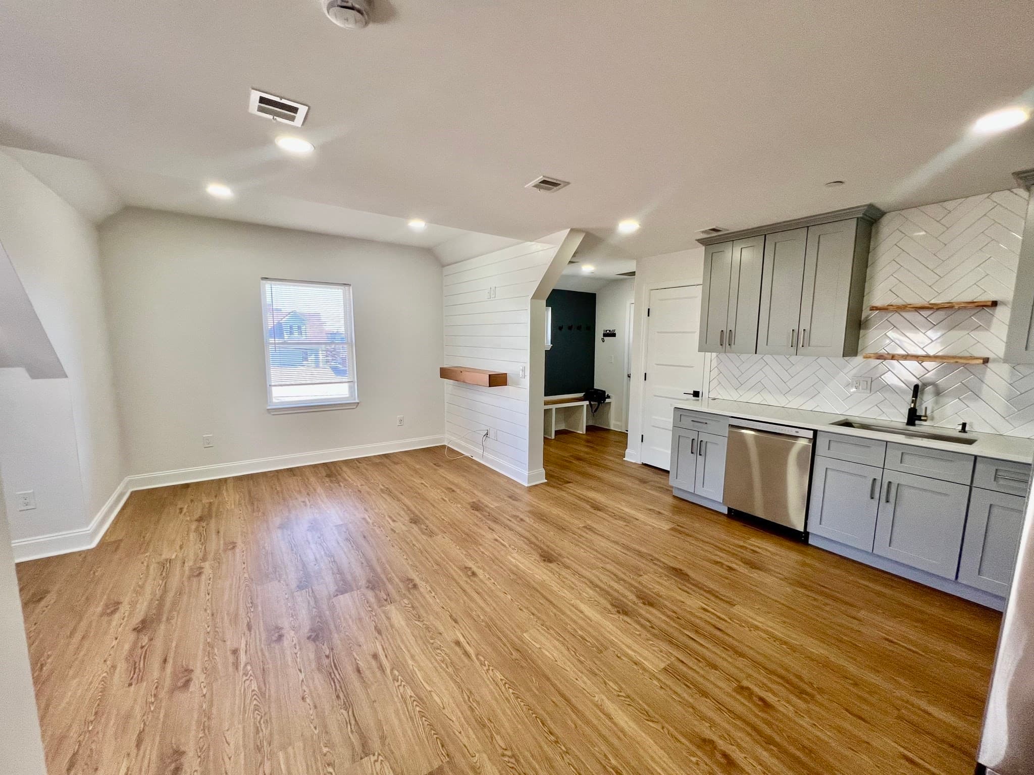 Apartment at 6 Harding Ave # 4, Everett MA 02149, photo 6 of 20