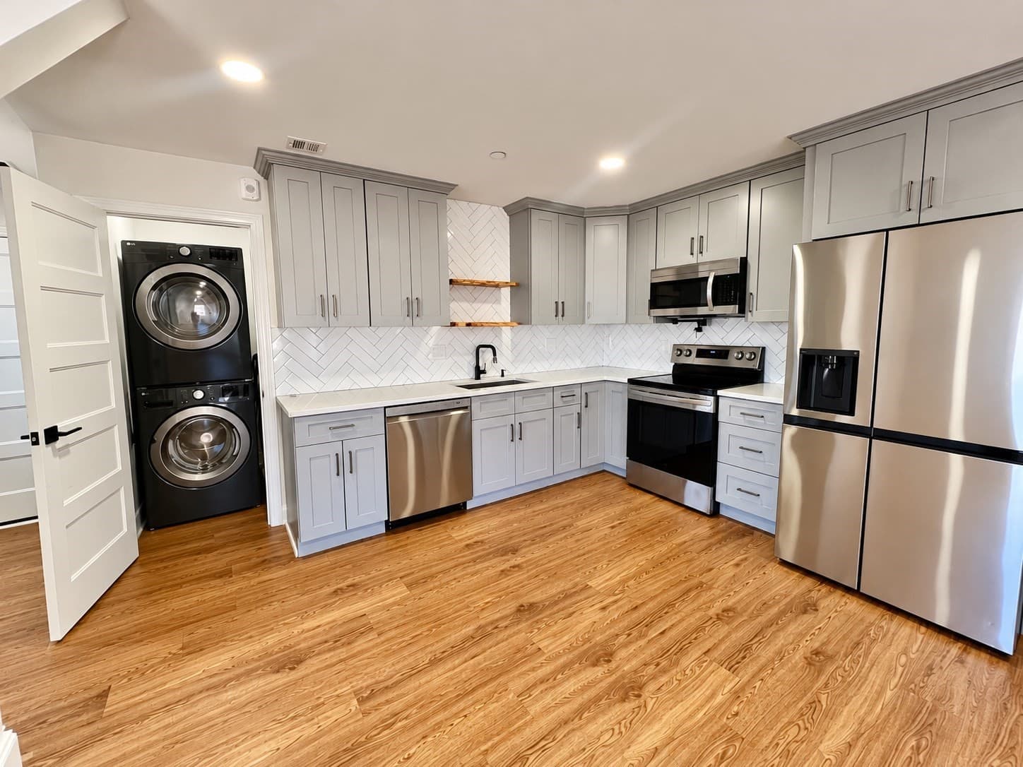 6 Harding Ave # 4, Everett MA 02149