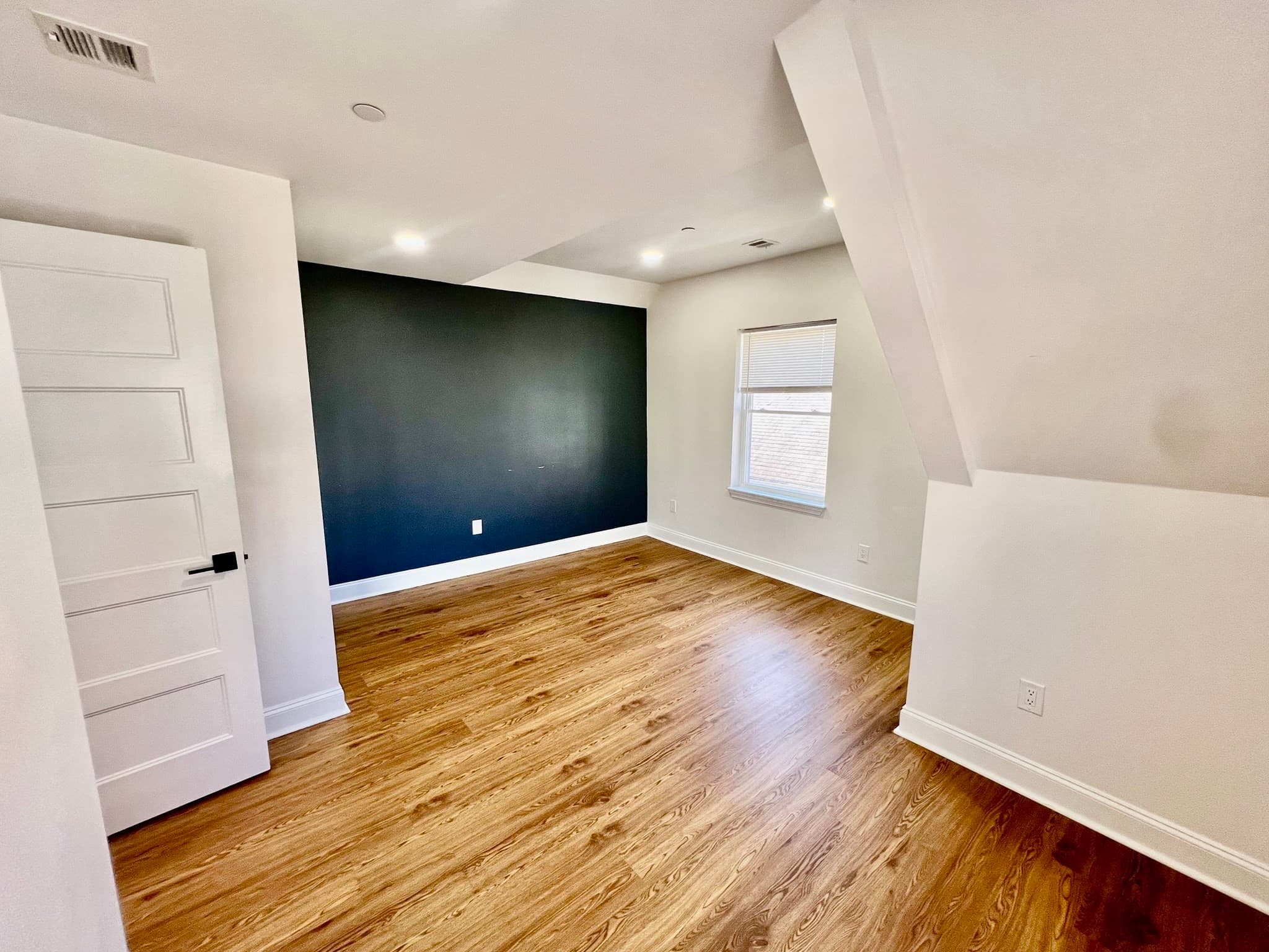 Apartment at 6 Harding Ave # 4, Everett MA 02149, photo 18 of 20