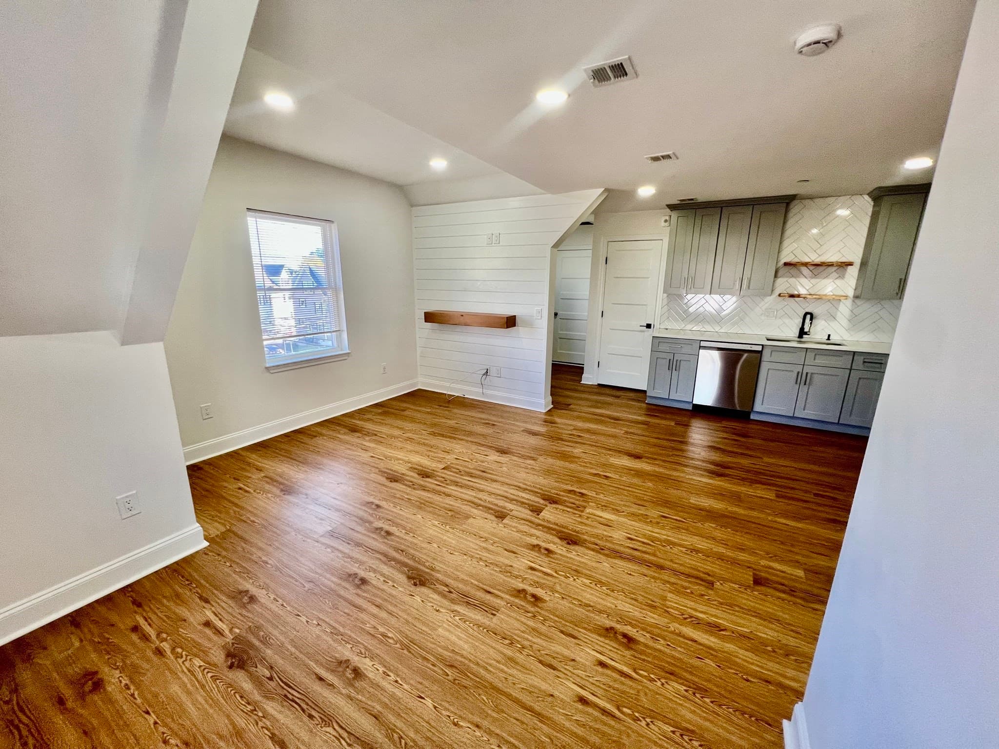 Apartment at 6 Harding Ave # 4, Everett MA 02149, photo 8 of 20