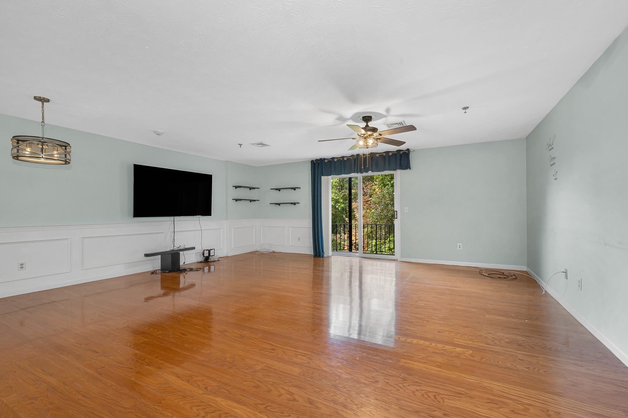 Condominium at 21 Dallas Dr # 202, Dracut MA 01826, Dracut, photo 11 of 29