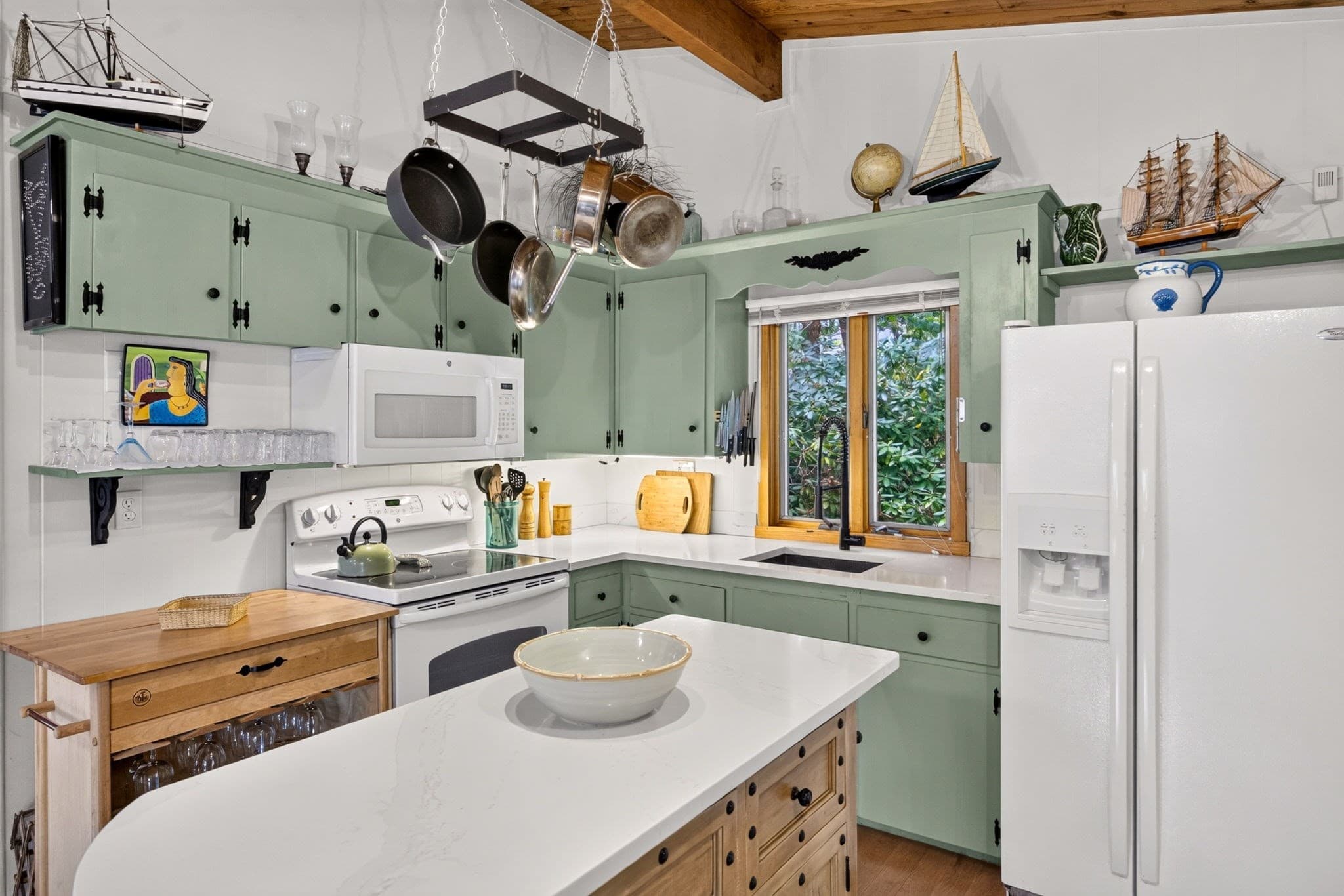 Single Family Residence at 63 Seatucket Road, Falmouth MA 02536, photo 14 of 39