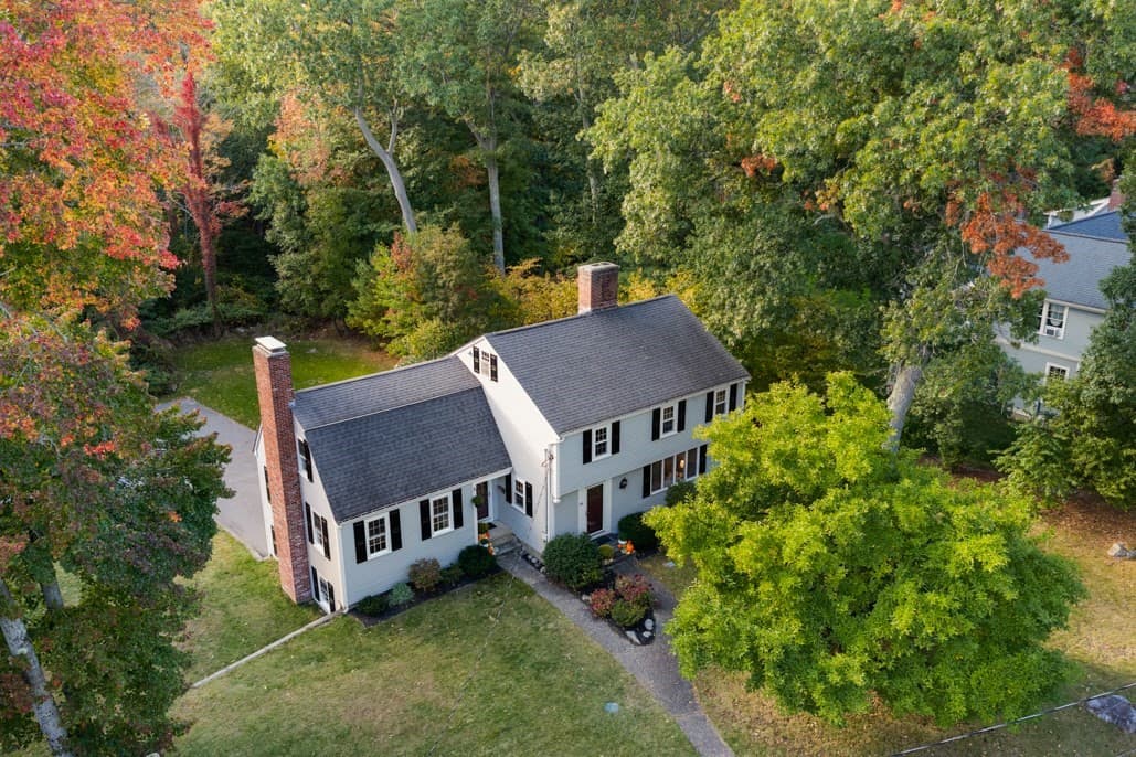 24 Fletcher Rd, Lynnfield MA 01940