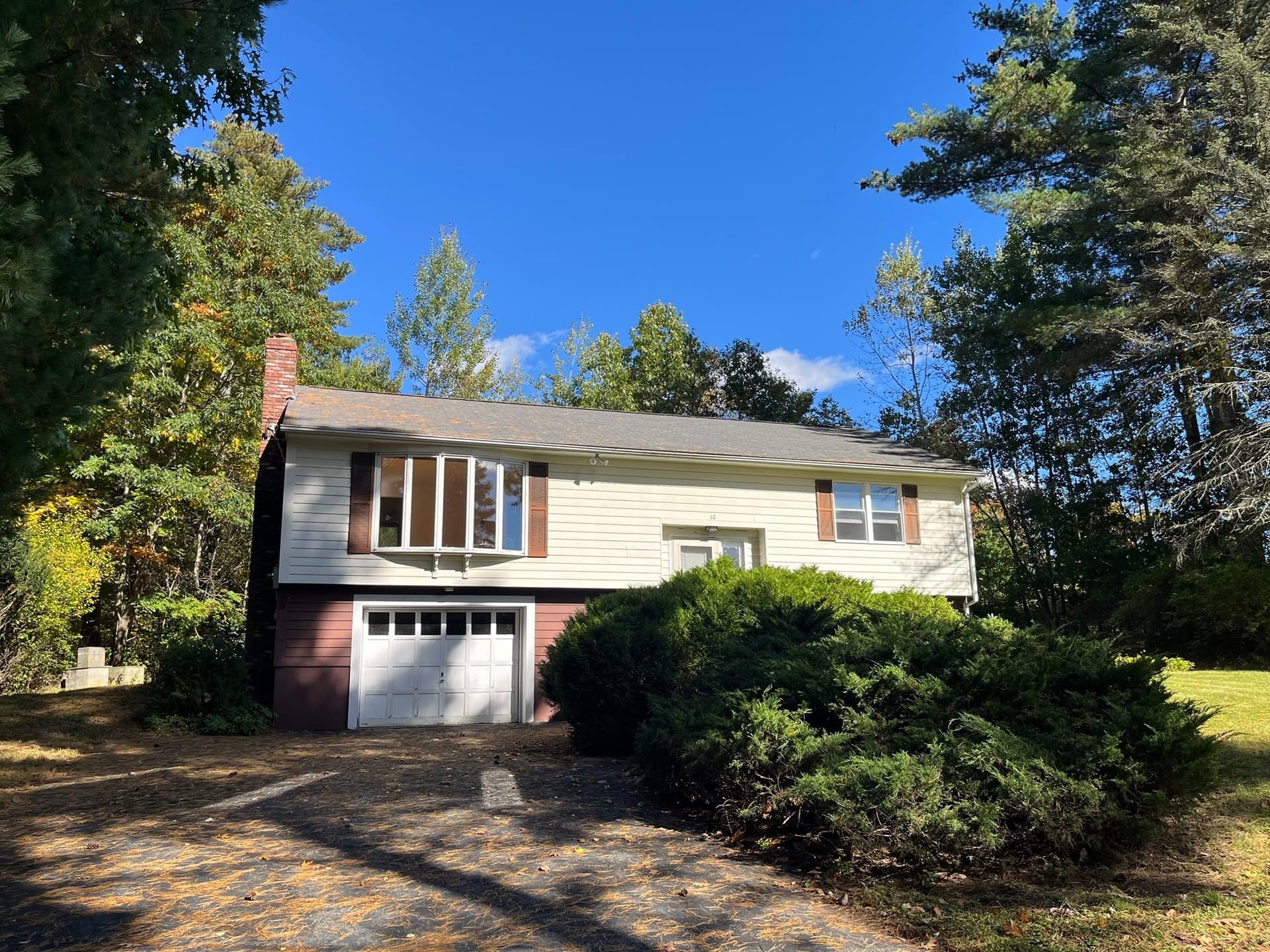 10 Douglas Drive, Ayer MA 01432