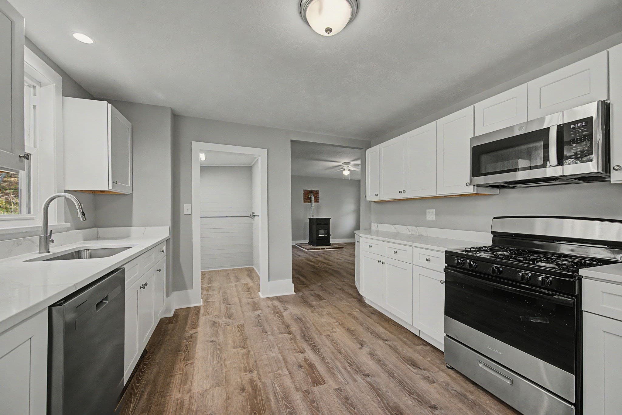 Single Family Residence at 309 Millers Falls Rd, Northfield MA 01360, Northfield, photo 8 of 42