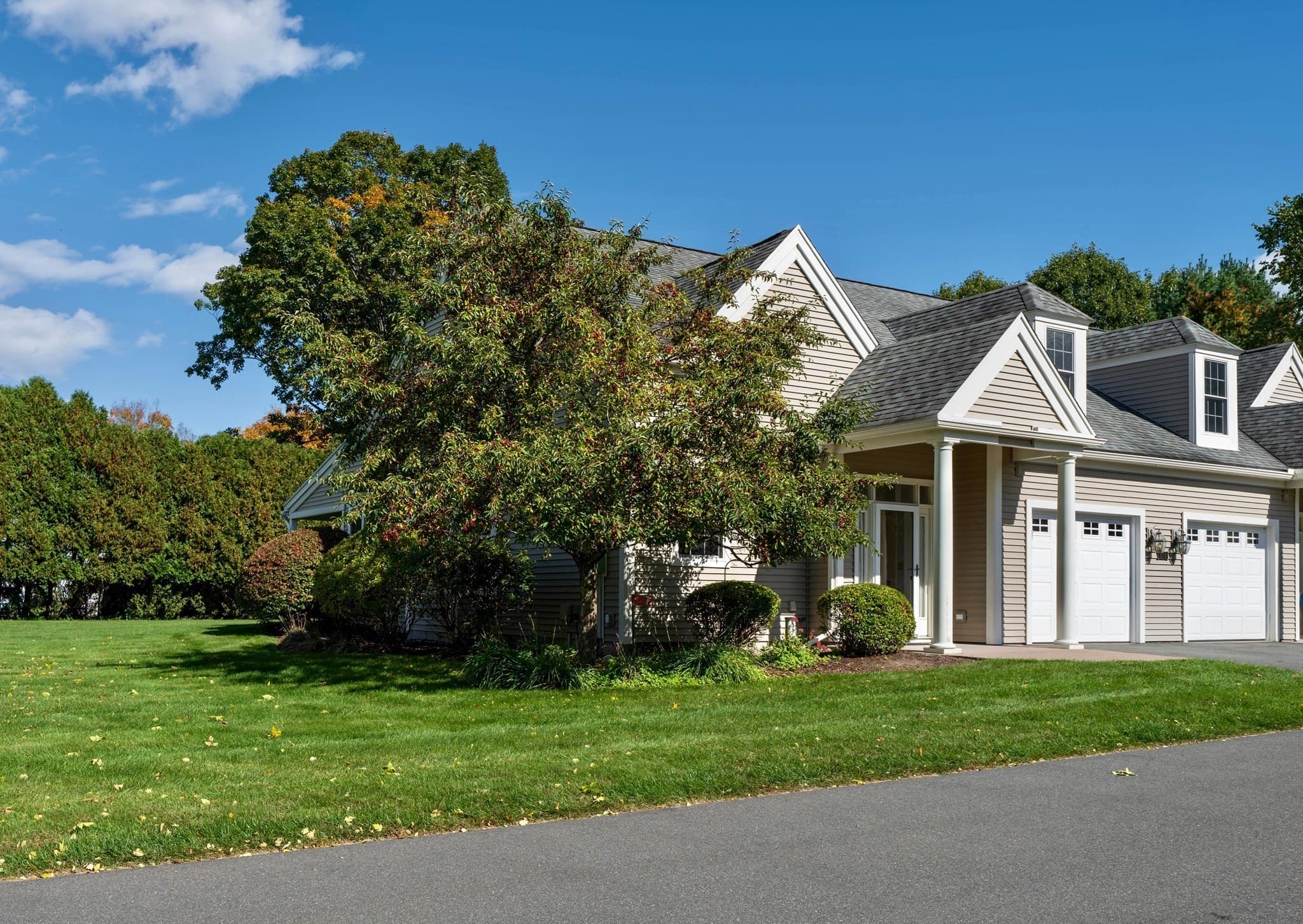 Condominium at 359 Main St # 7A, Easthampton MA 01027, Easthampton, photo 2 of 26