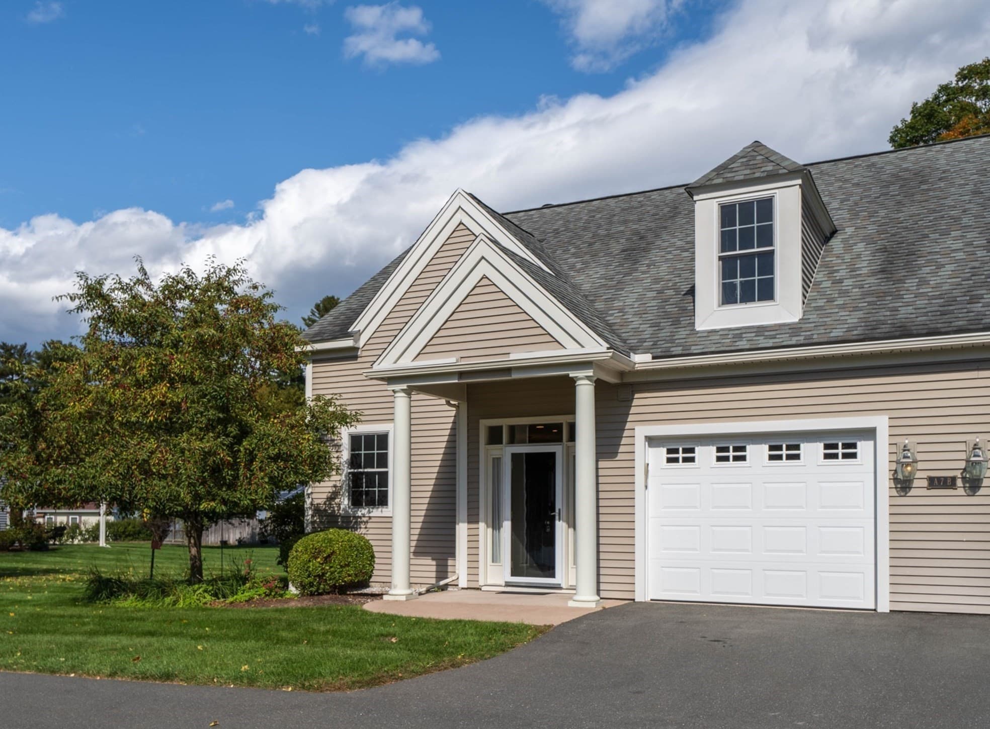 359 Main St # 7A, Easthampton MA 01027