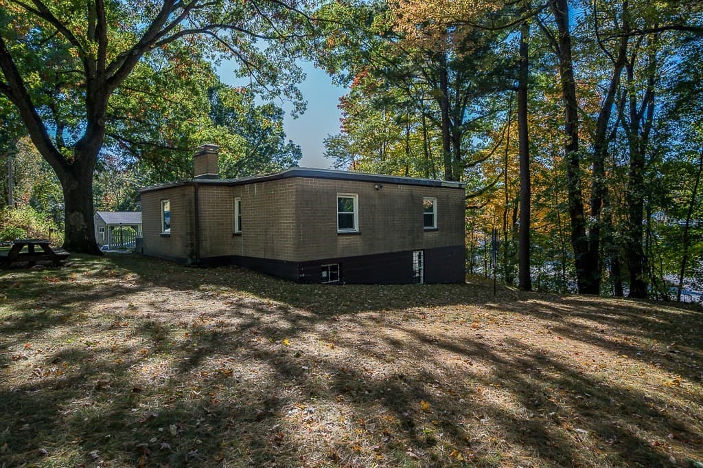Single Family Residence at 32 Tyson Rd, Worcester MA 01606, Worcester, photo 6 of 30