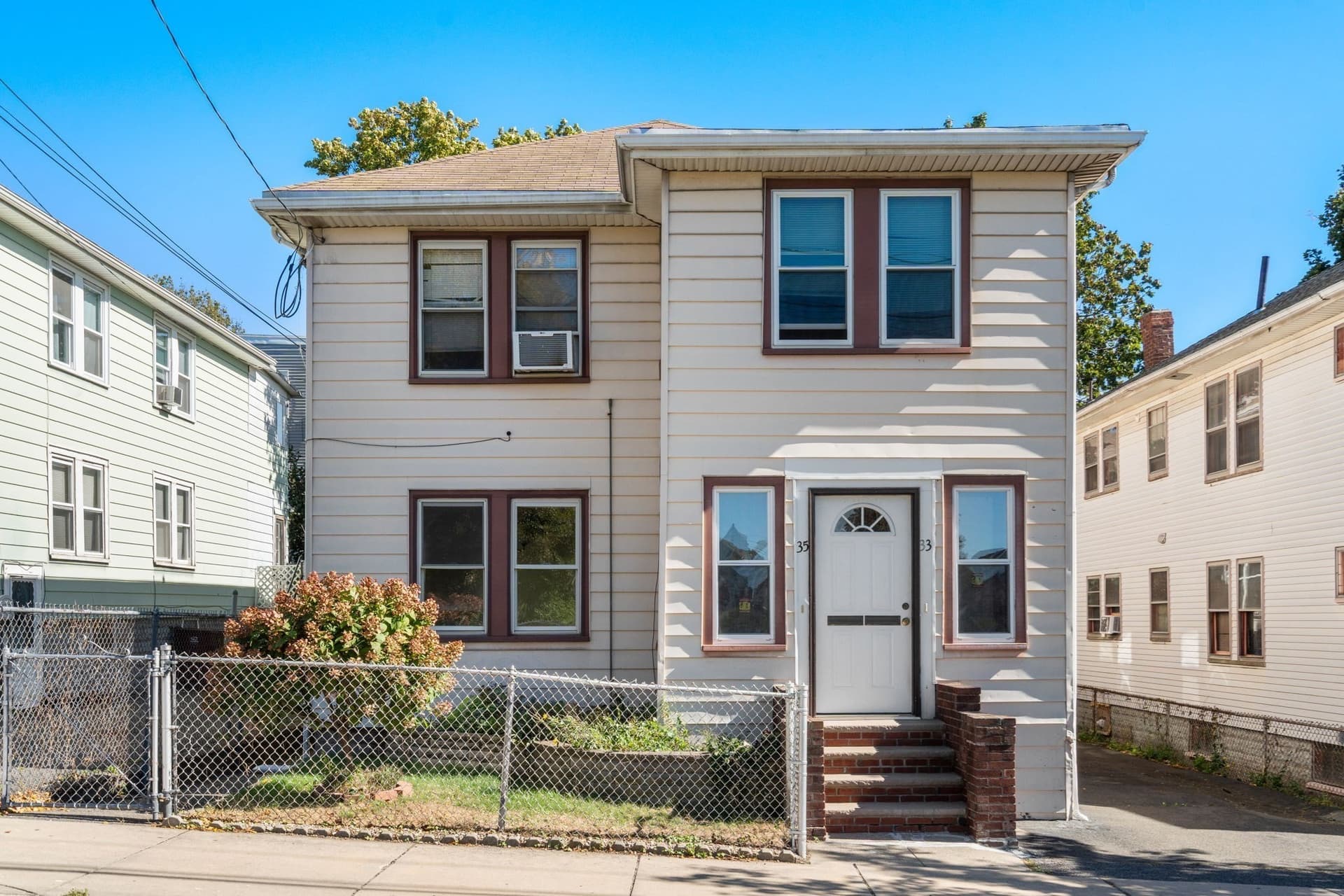 33 Luke Rd, Everett MA 02149