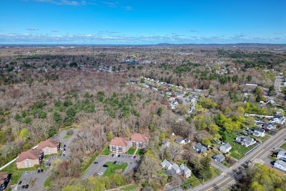 Condominium at 610 S Franklin St # F302, Holbrook MA 02343, Holbrook, photo 22 of 26