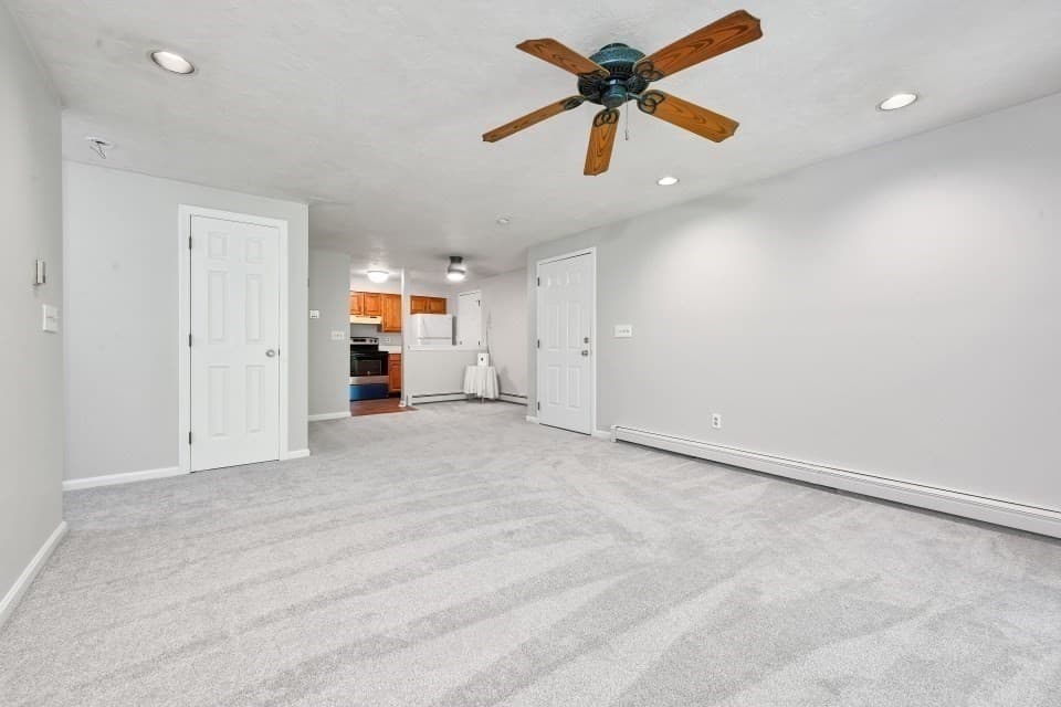 Condominium at 610 S Franklin St # F302, Holbrook MA 02343, Holbrook, photo 3 of 26