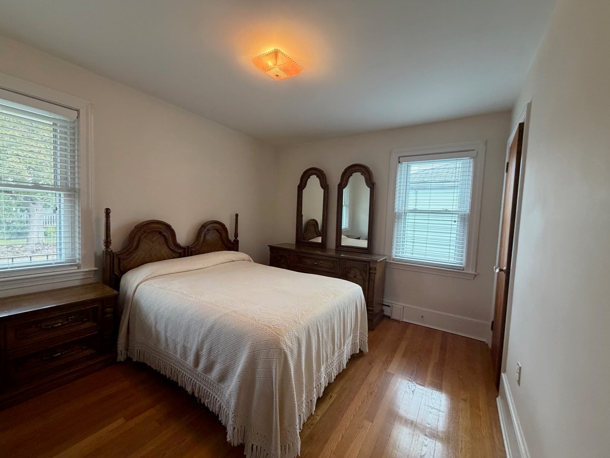Single Family Residence at 366 Conduit St, New Bedford MA 02745, New Bedford, photo 9 of 19