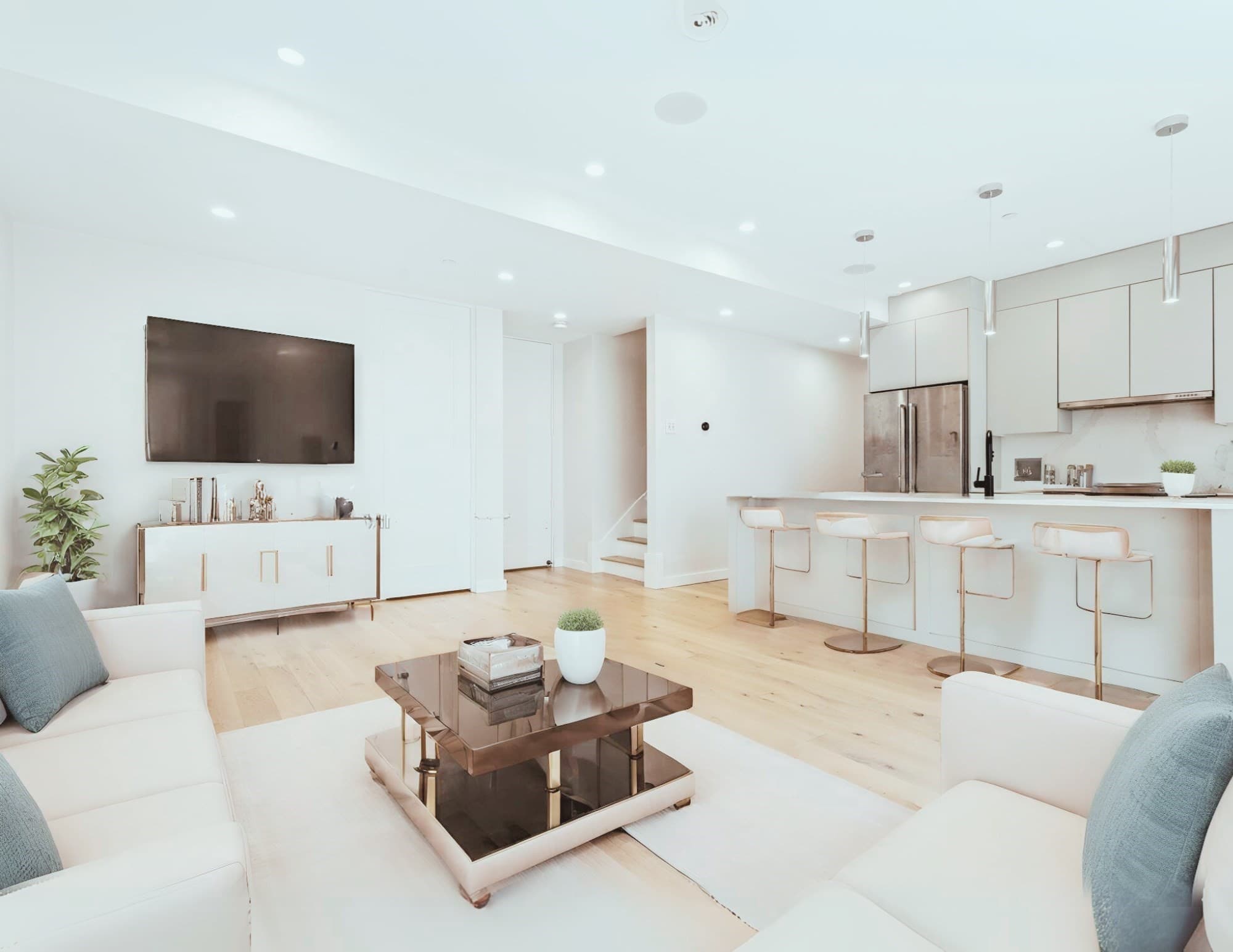 340 W 2nd St, Boston MA 02127